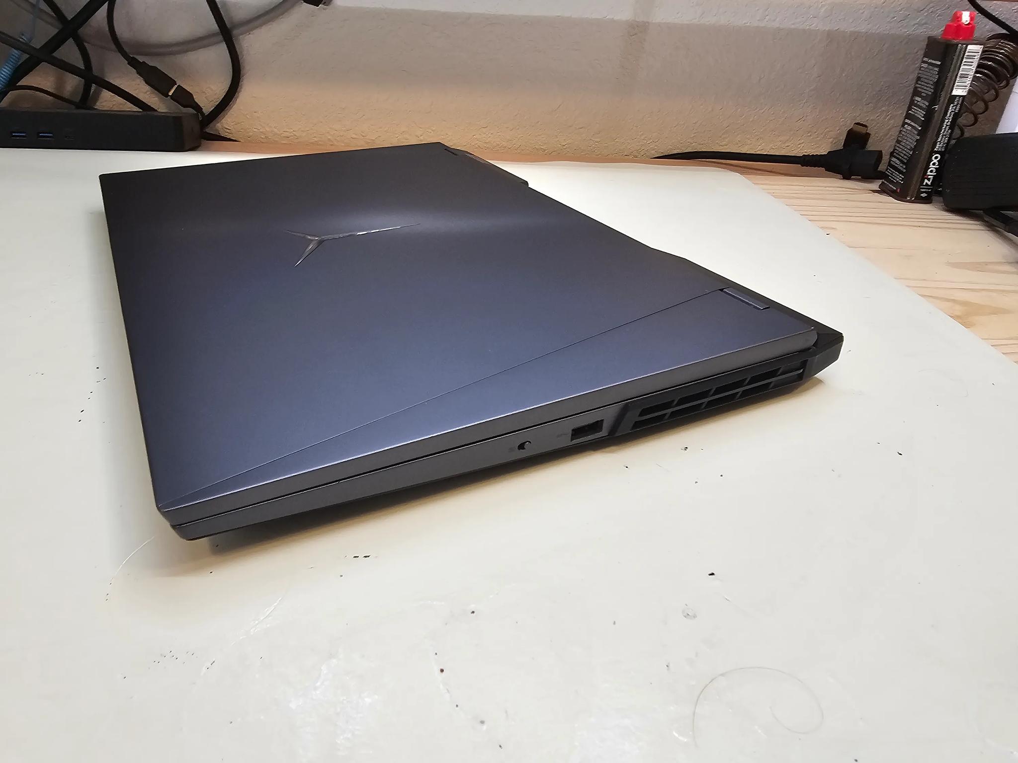 High End Laptop 16" | RTX 3070 | Ryzen 7 5800h 165hz 1440p 16 in IPS 32GB Ram Legion 5i PRO