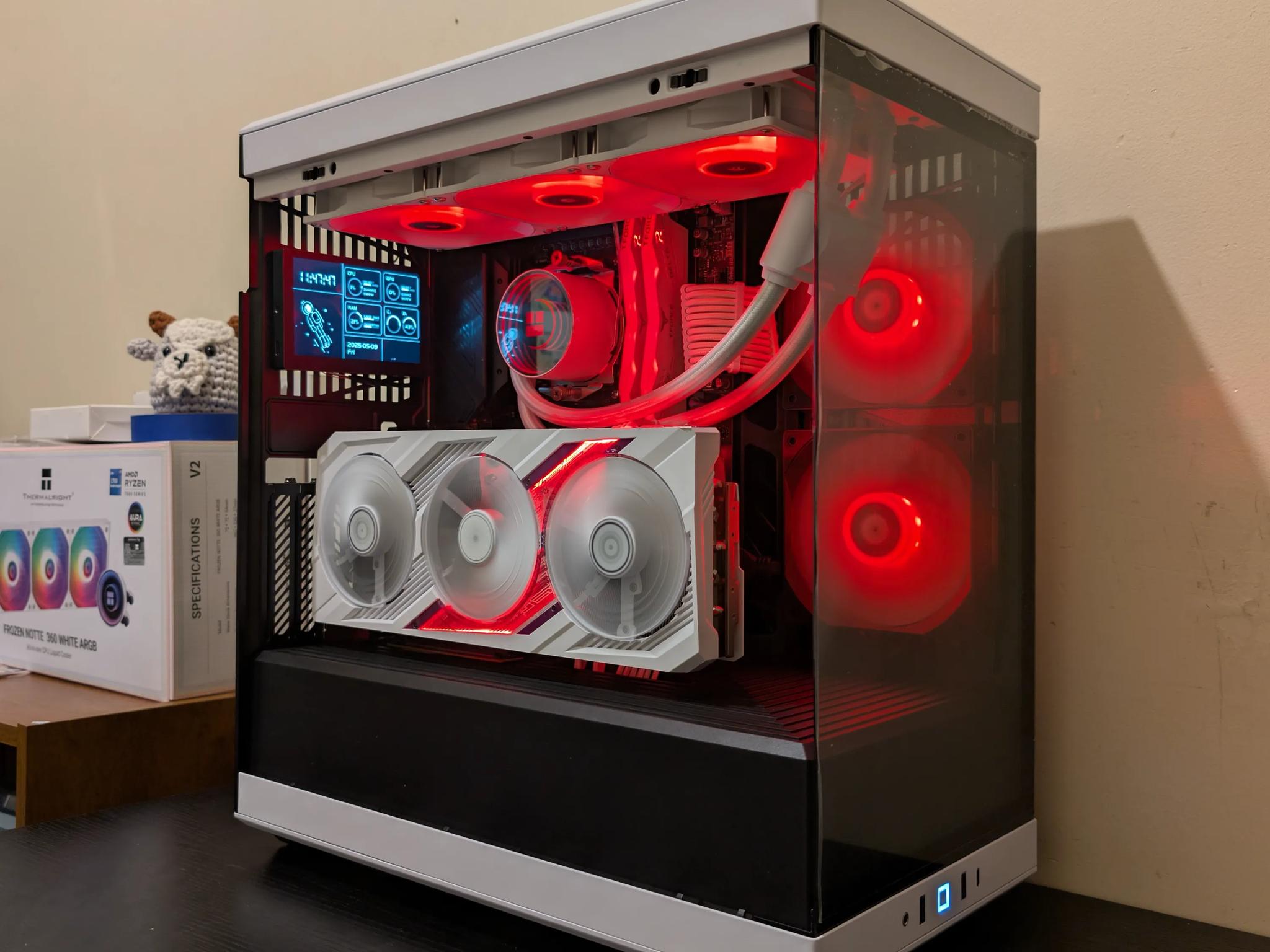 🔥🐼 1440p/4K Gaming Beast | RX 7900XT | Ryzen 9 7900X | 2TB SSD | 32GB RAM | WiFi 6 & Bluetooth 🐼🔥