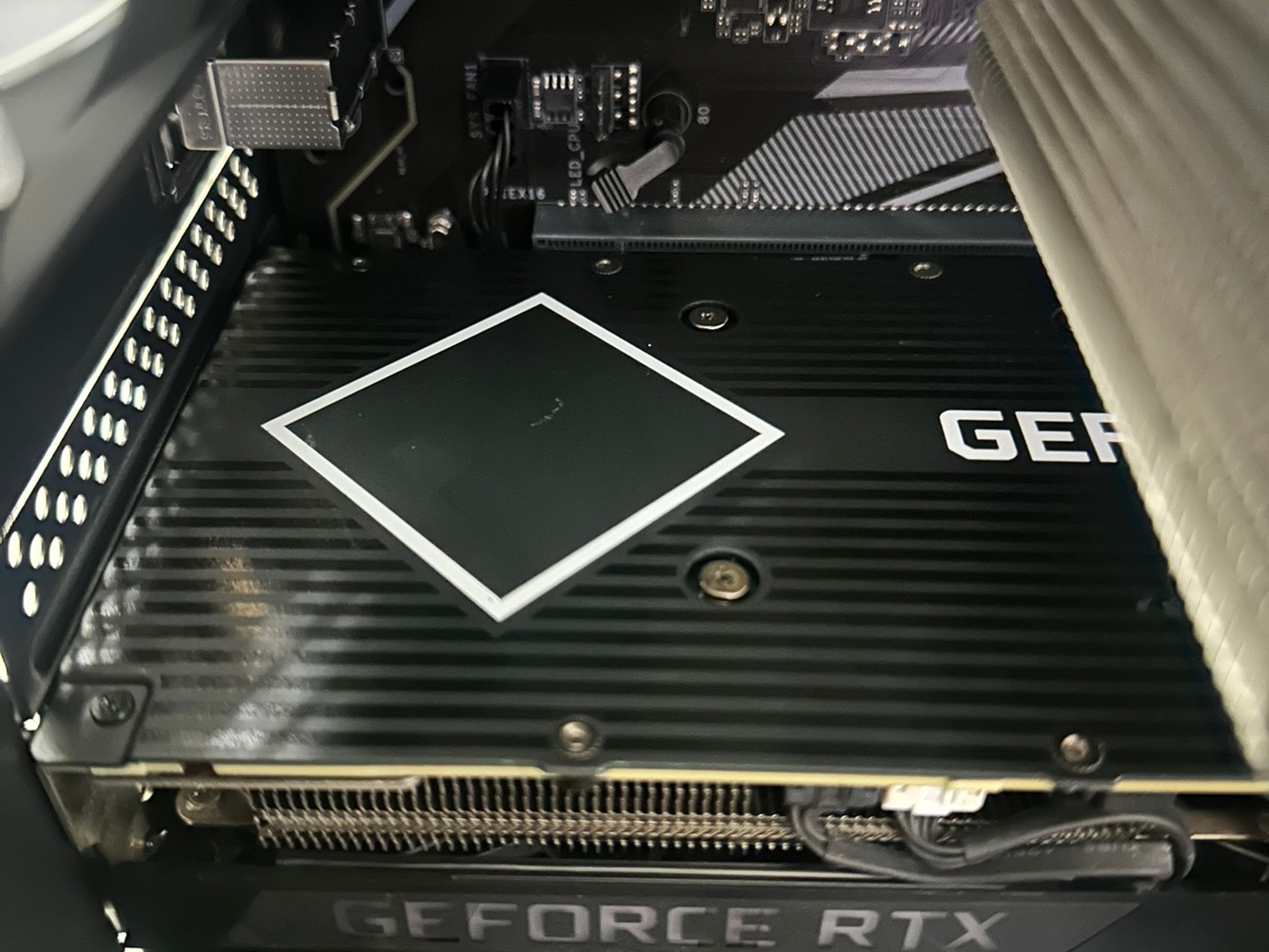Ryzen 5 5500 / RTX 3060 Ti / 512GB NVME / 16GB RAM