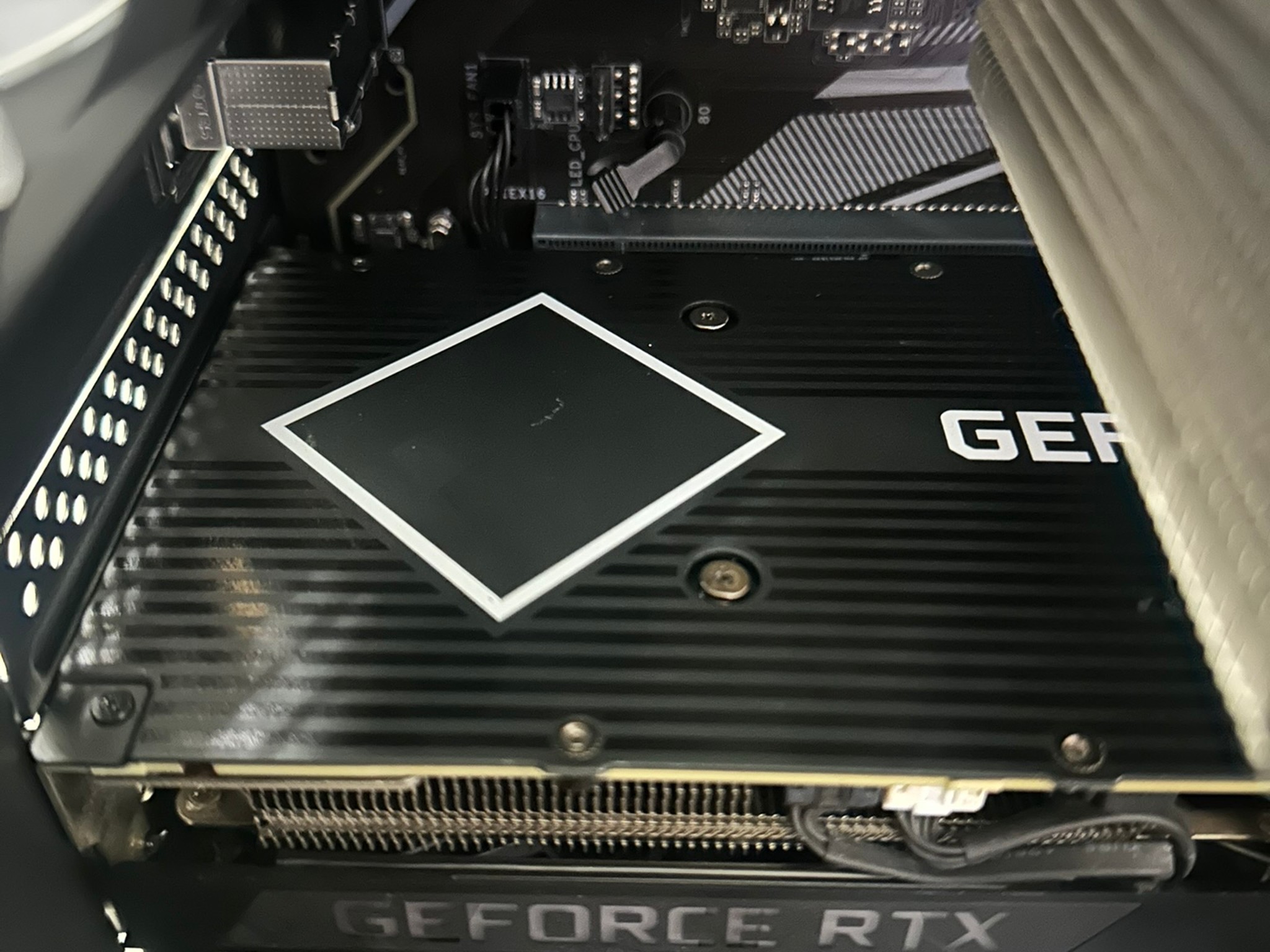 Ryzen 5 5500 / RTX 3060 Ti / 512GB NVME / 16GB RAM