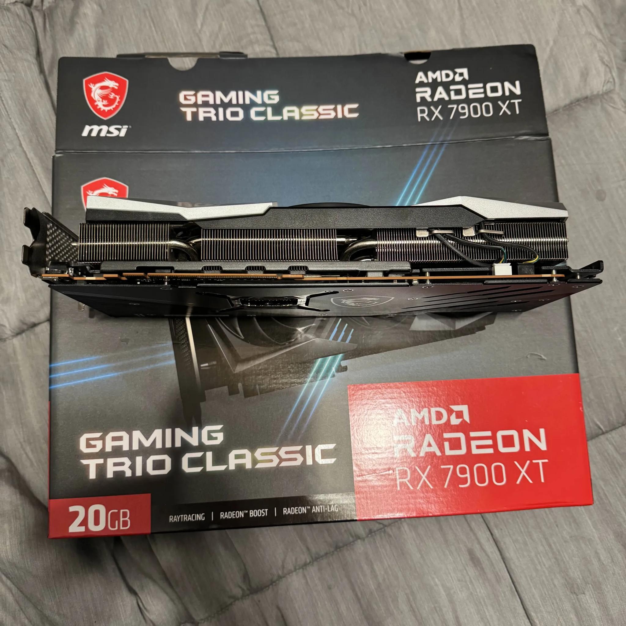 AMD MSI RX 7900 XT GAMING TRIO CLASSIC 20G Used Great Condition