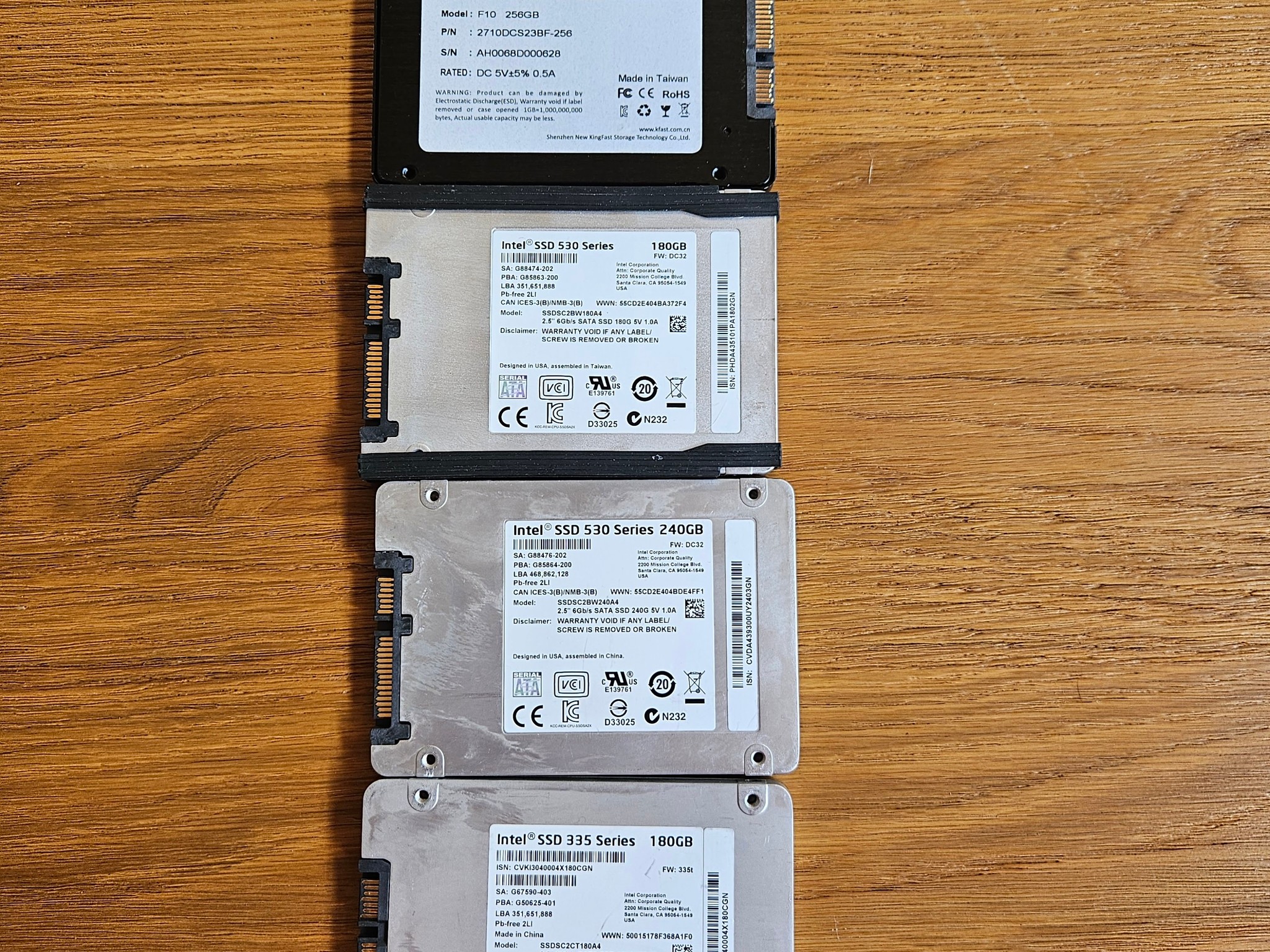 Intel SSD 530 Series 240GB 180GB 335 Series 180GB KIngfast LOT OF 4 SSDS