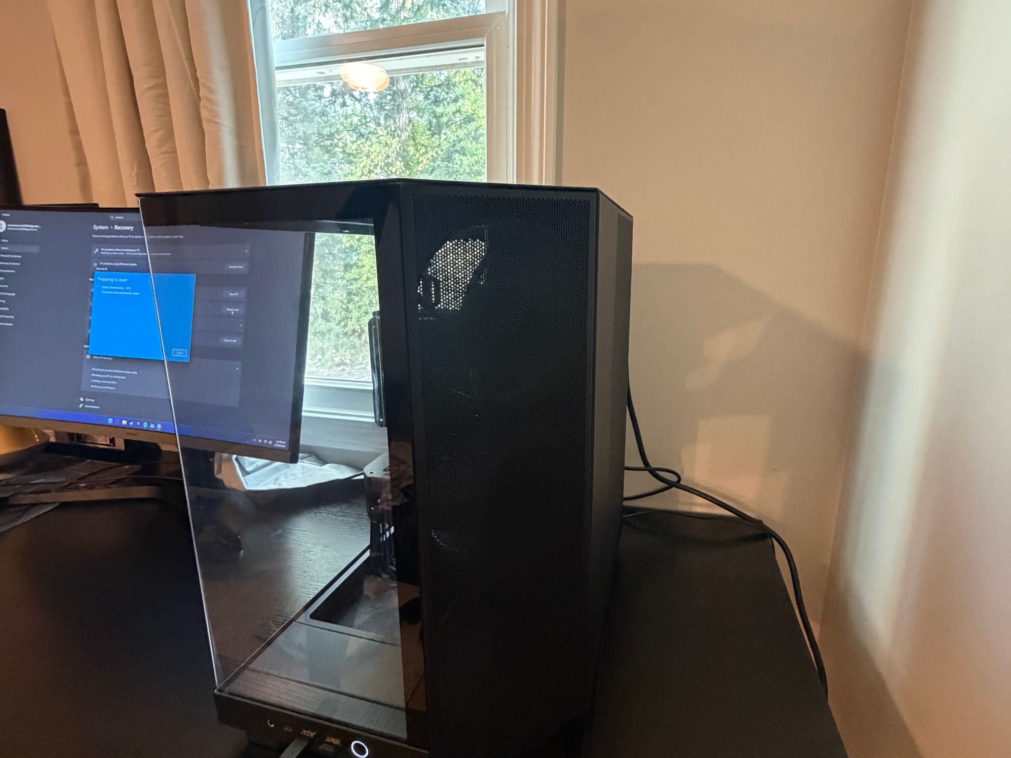 GeForce RTX 5070 Custom Gaming PC - Ryzen 7 7700X, 32GB RAM, 2TB NVMe SSD