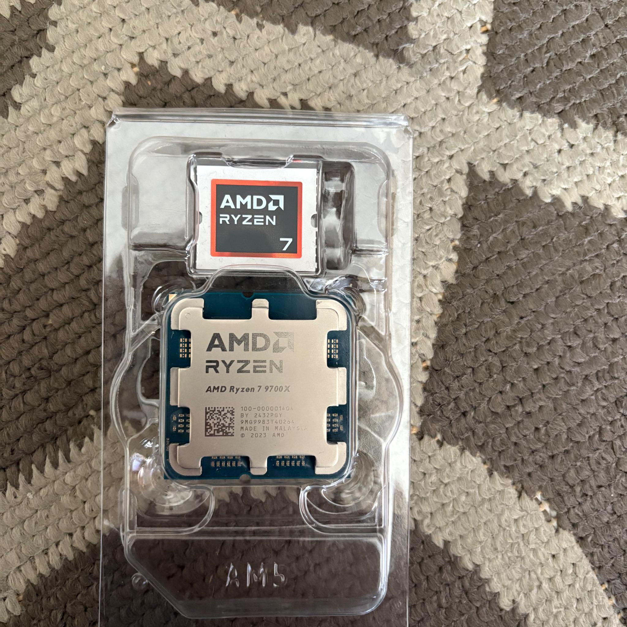 AMD Ryzen 7 9700X