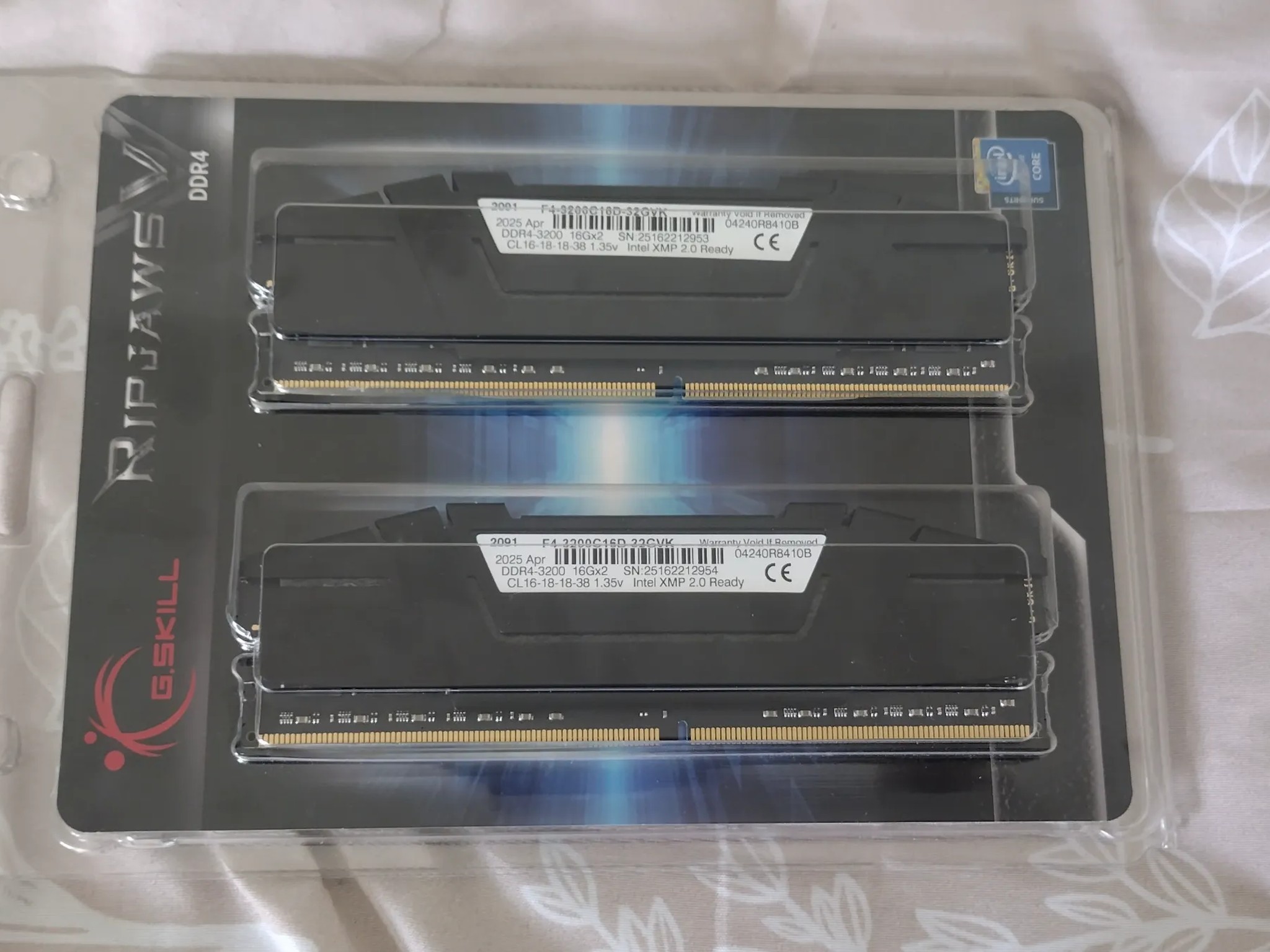 G.SKILL Ripjaws V Series (XMP) DDR4 RAM 32GB (2x16GB) 3200MT/s CL16 Desktop Computer Memory