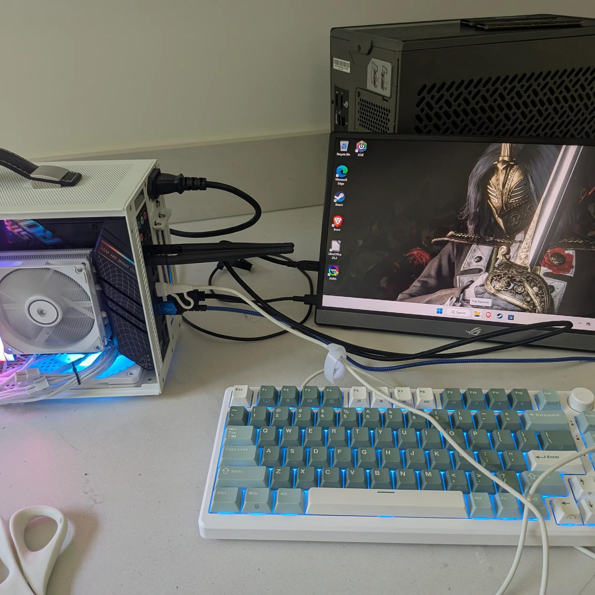 1440p Traveler - RX 9060 XT 16GB, Core i5 13400F, 32 GB DDR5, 2 TB Gen 4 NVME, RGB