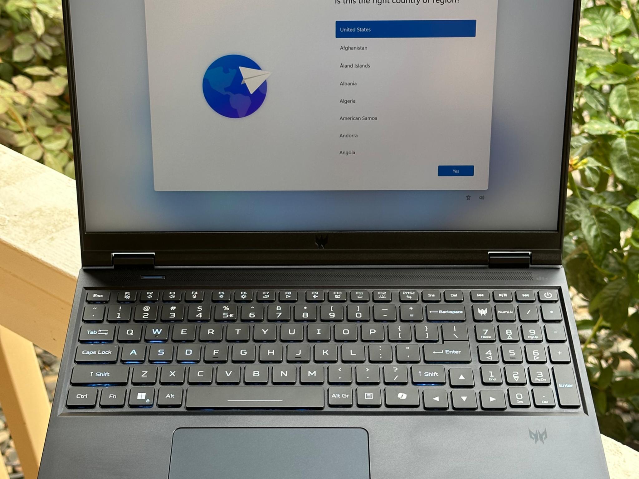 i7-14700HX / RTX 4070 / 40GB DDR5 Ram / 1TB nvme ssd / windows 11