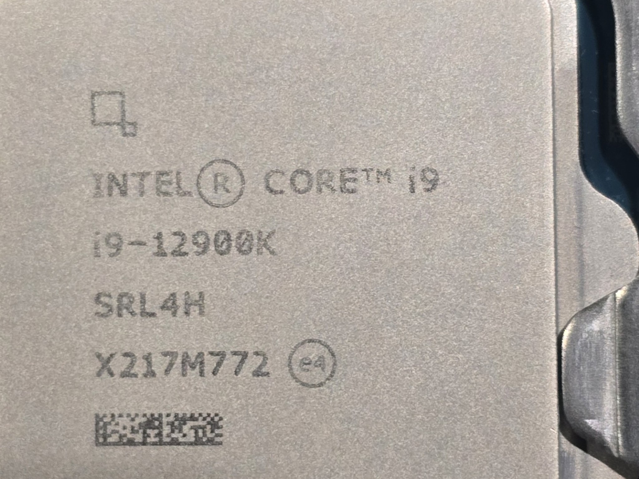 Intel i9-12900K + Gigabyte Z790 AORUS Elite AX Combo