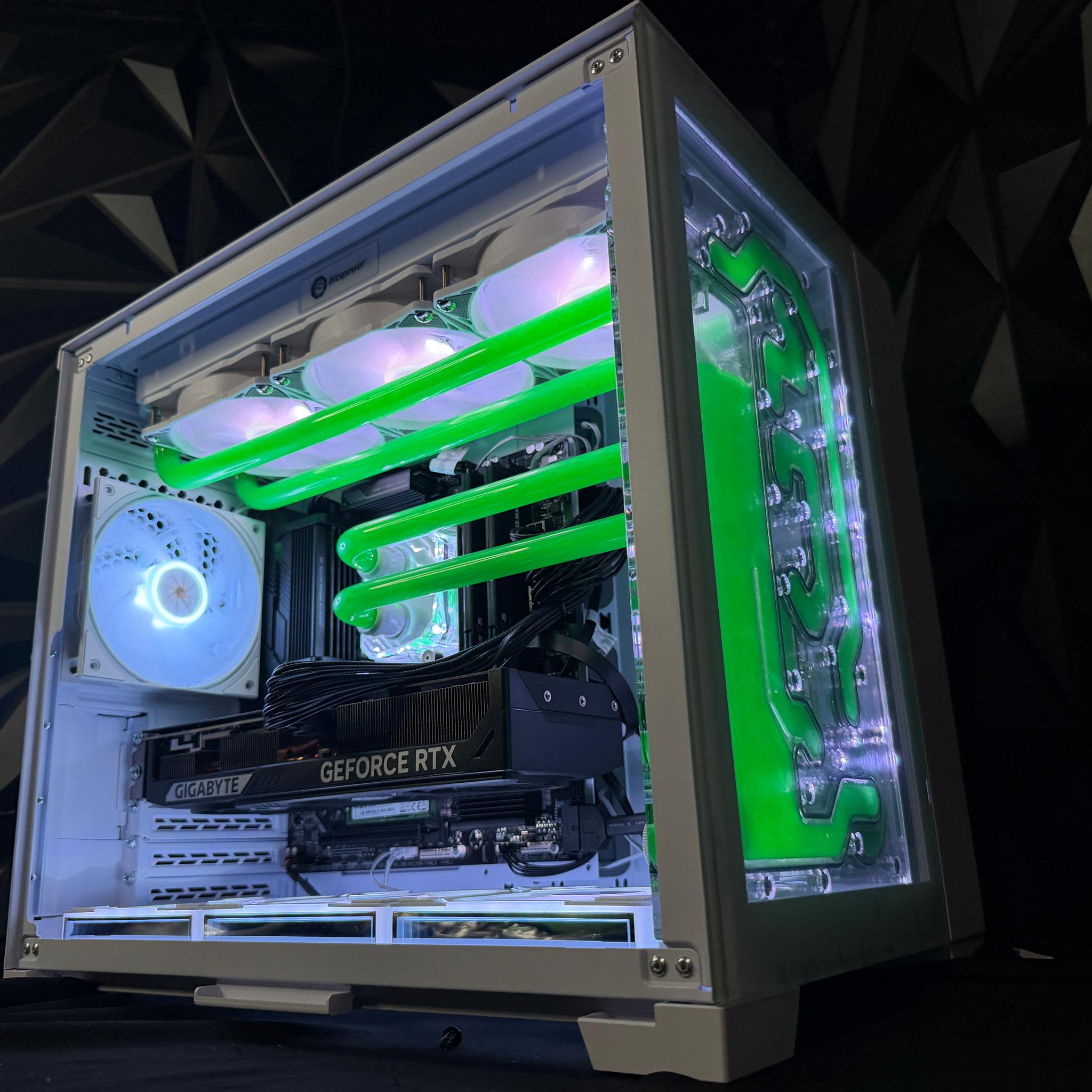 ☢️💚 GAMMA RAY 💚☢️7800X3D | RTX 5070| 2.25 TB NVMe| 32 GB DDR5| 850W Gold PSU