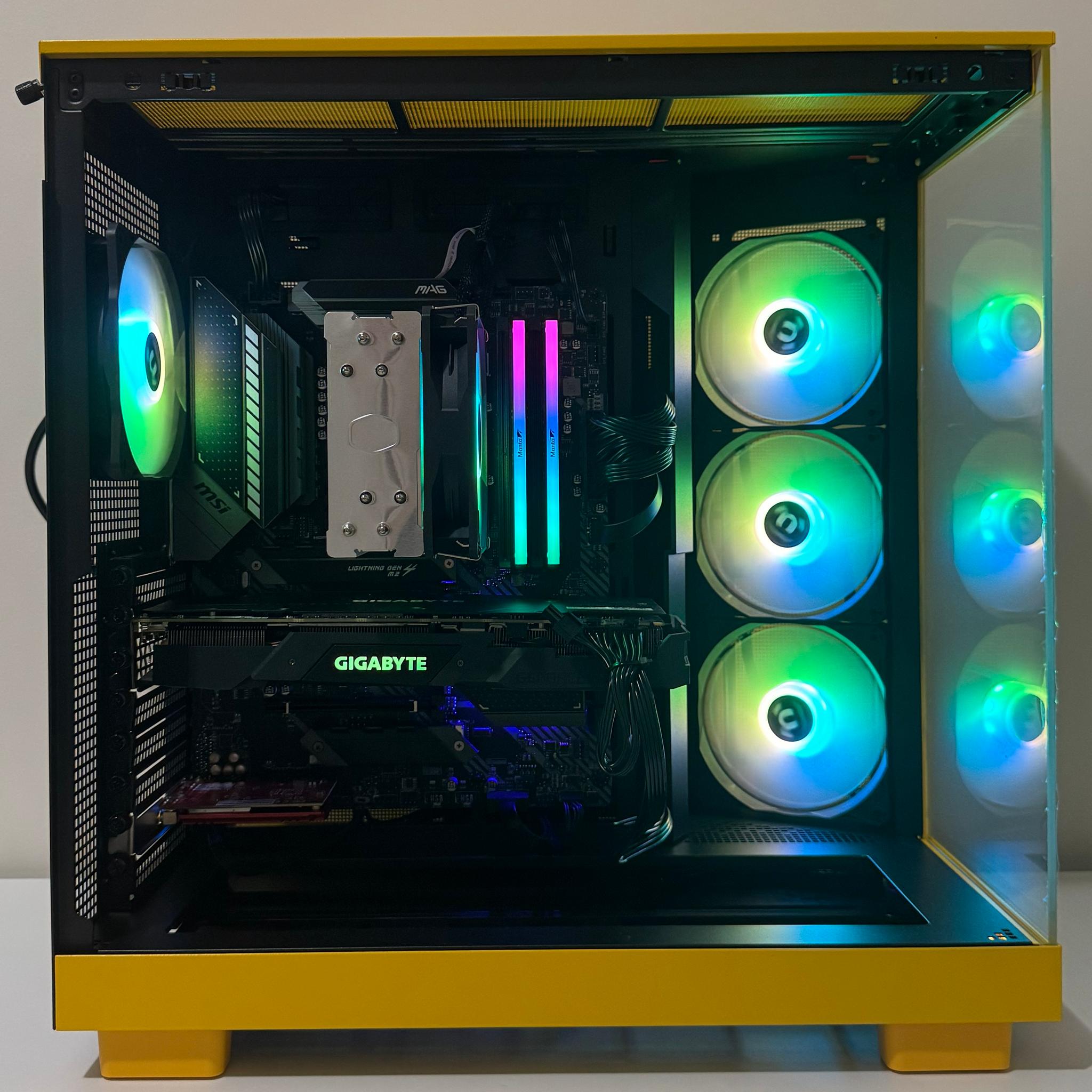 BUMBLEBEE Ryzen 5 32GB RAM 1TB SSD GeForce RTX 2070 MSI MAG B550 Tomahawk Thermaltake View 380 XL
