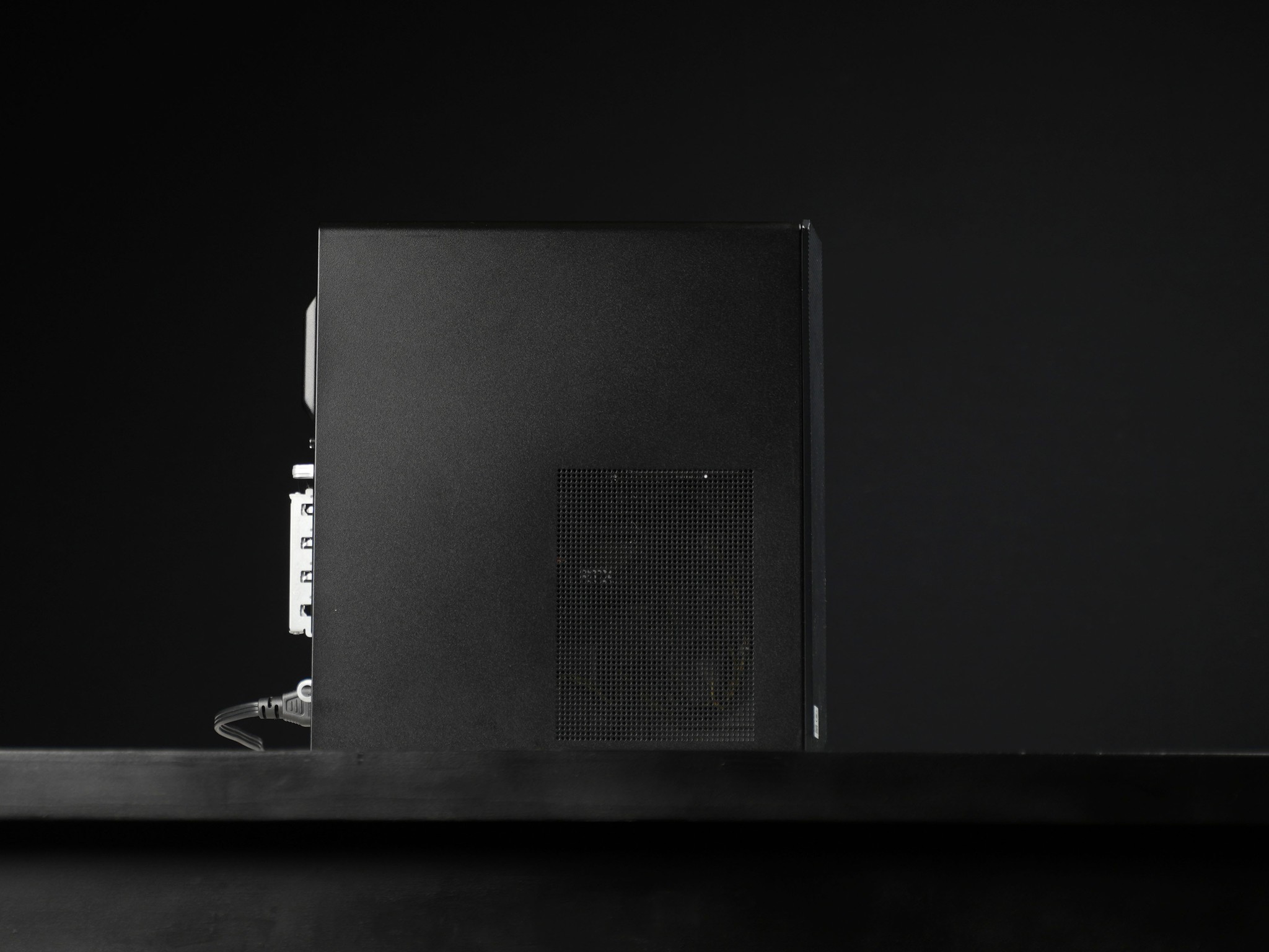 \ HF-03 / RTX 5050 Intel Core i5 10400F 16GB 1.3TB Windows 11 1440P Gaming PC Powerhouse