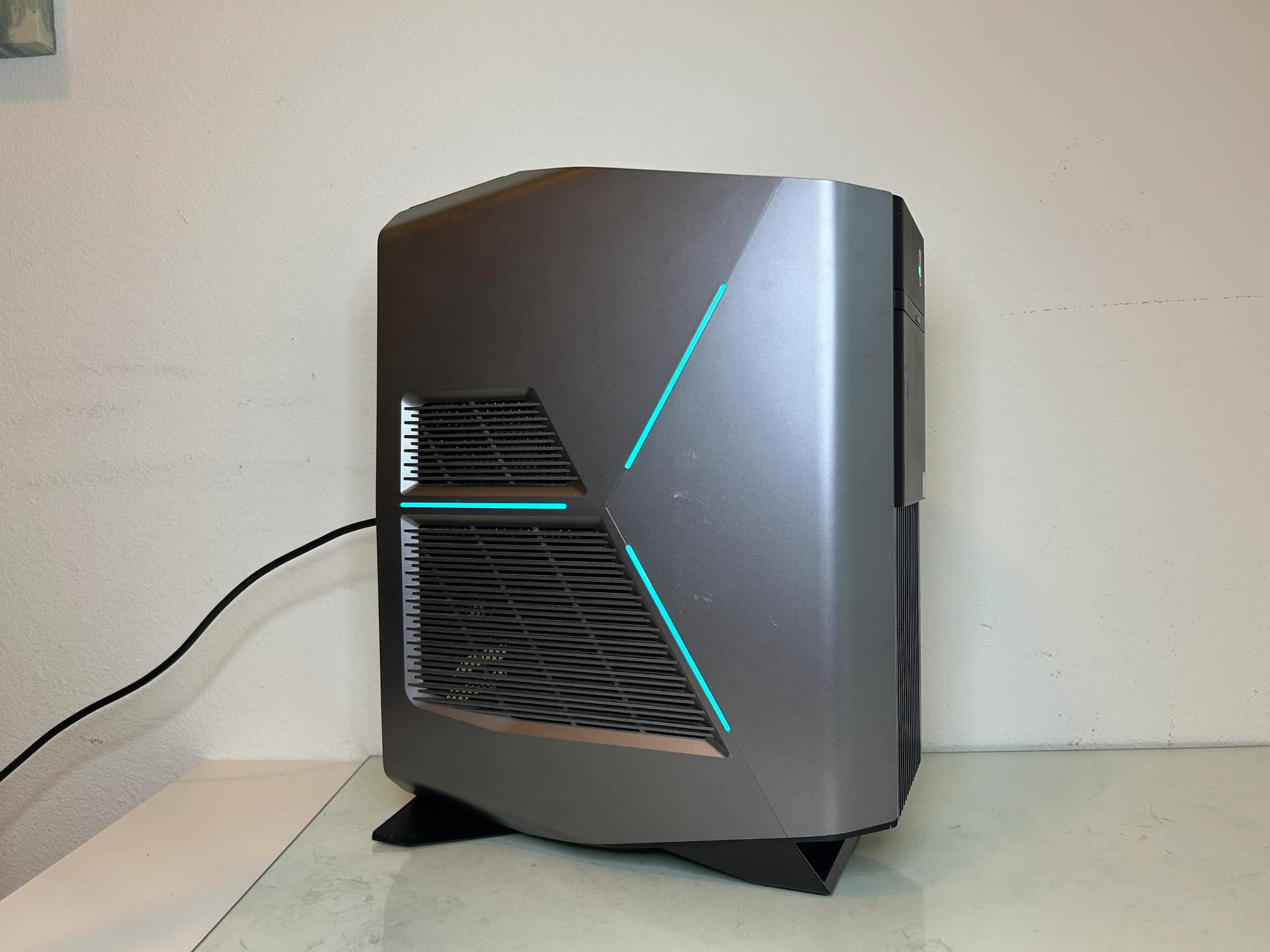 👽 i7 8700k / GTX 1080 / 32gb ddr4 / 500gb ssd+1tb hdd / ALIENWARE R7