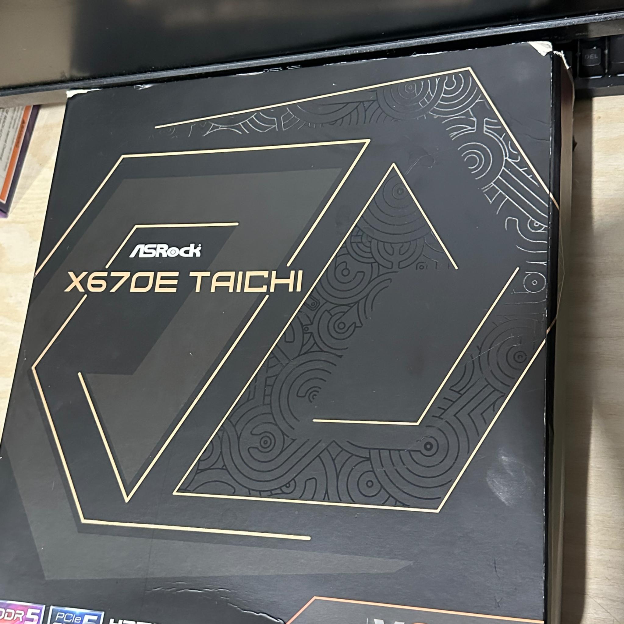 ASRock X670E TAICHI AM5