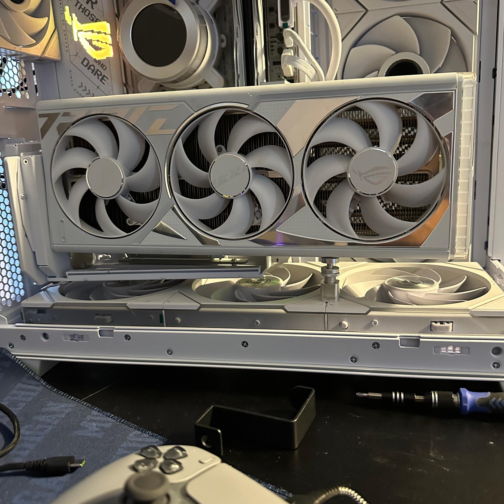 RTX 4090 Ryzen 9800X3D 64GB DDR5 4TB SSD Liquid Cooled White Build
