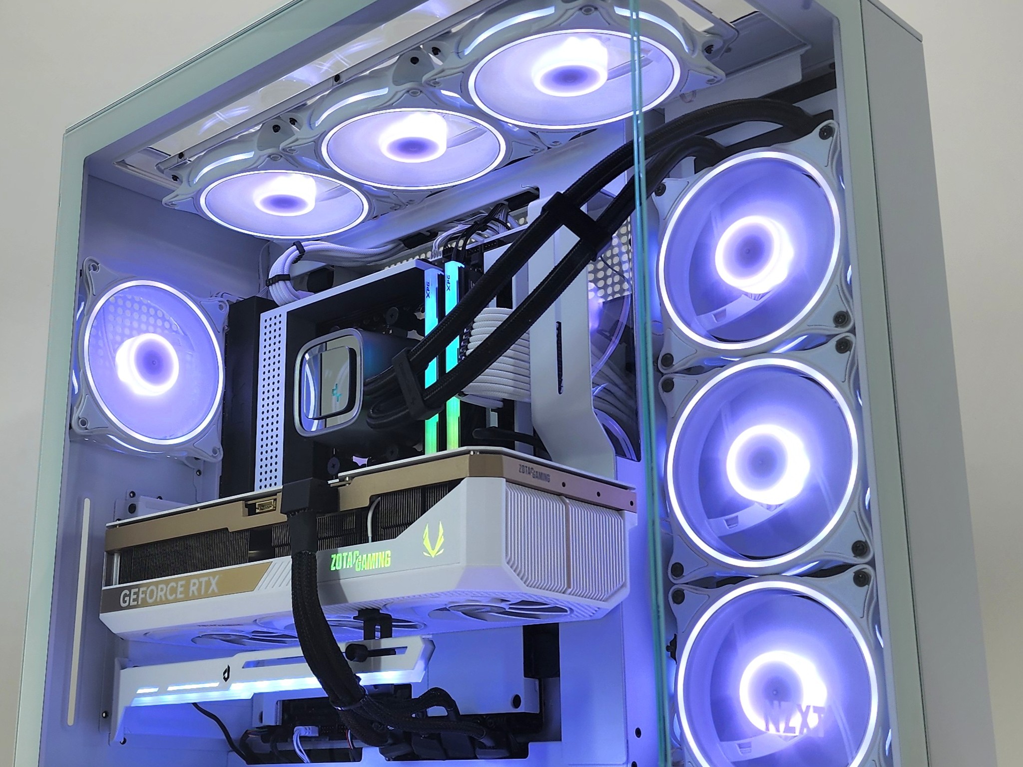 Gaming PC Ryzen 9 9900X 32GB RAM 2TB SSD RTX 5080 16GB Windows 11 Computer