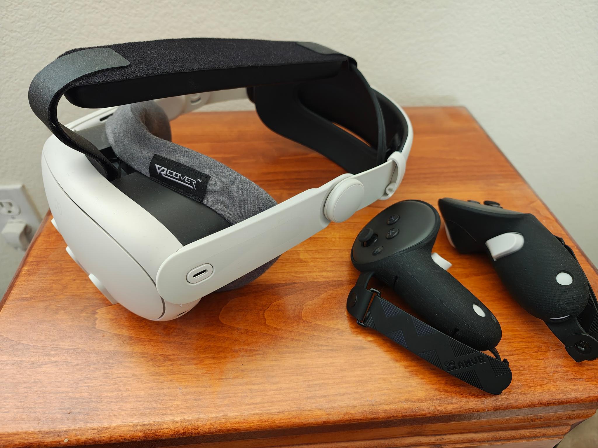 Meta Quest 3 - 128GB - Plus Zyber Comfort Strap, VRCover Facial Interface, and AMVR Controller Grips