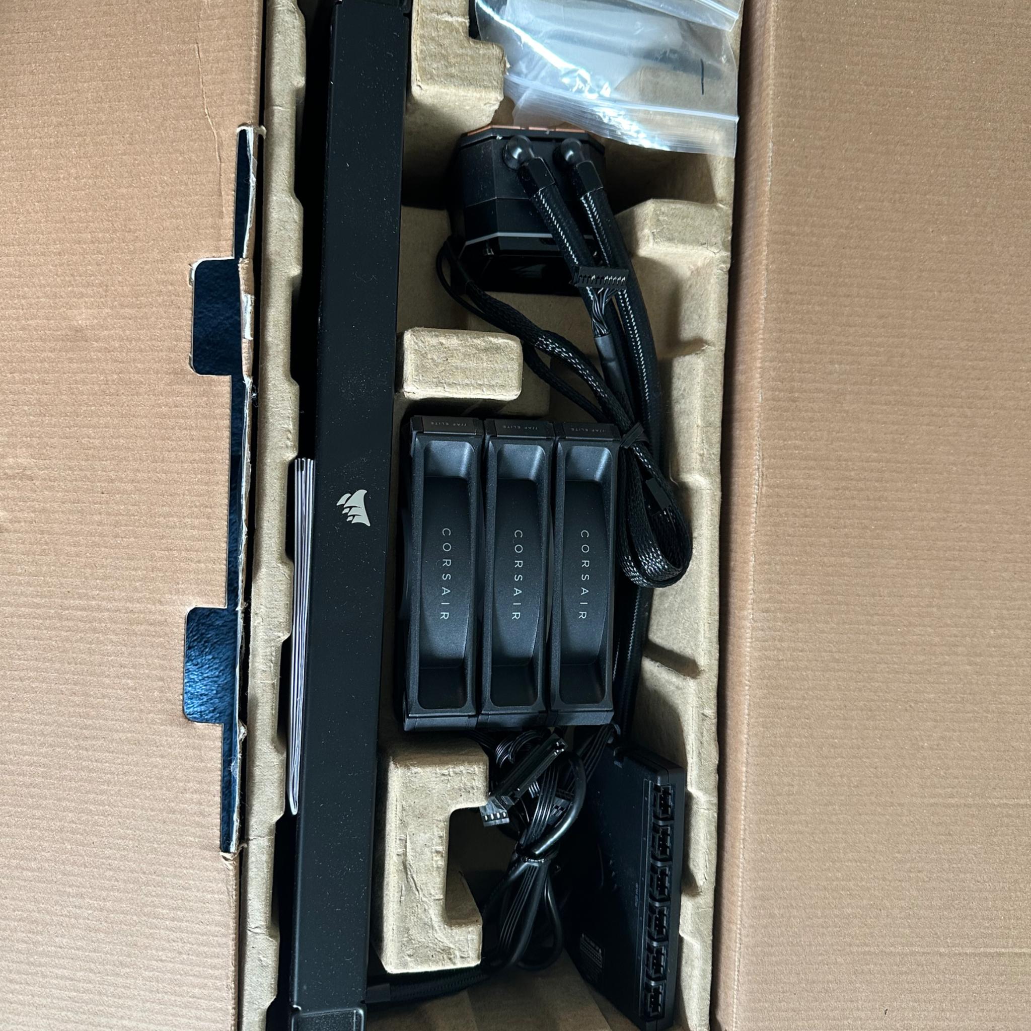 Corsair iCUE H150i Elite CAPELLIX XT Desktop Liquid CPU Cooler - Three AF120 RGB Elite Fans