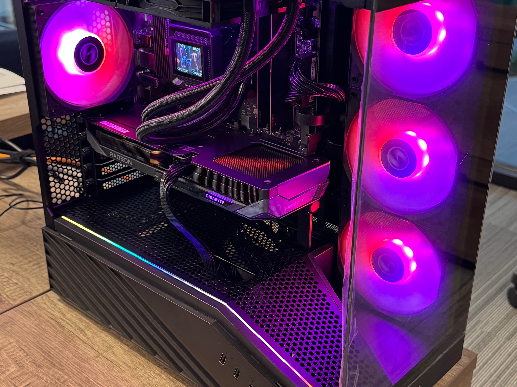 'ALL NEW PARTS' AM5 PC with AMD RYZEN 5 7600X & RX 9060XT 8GB