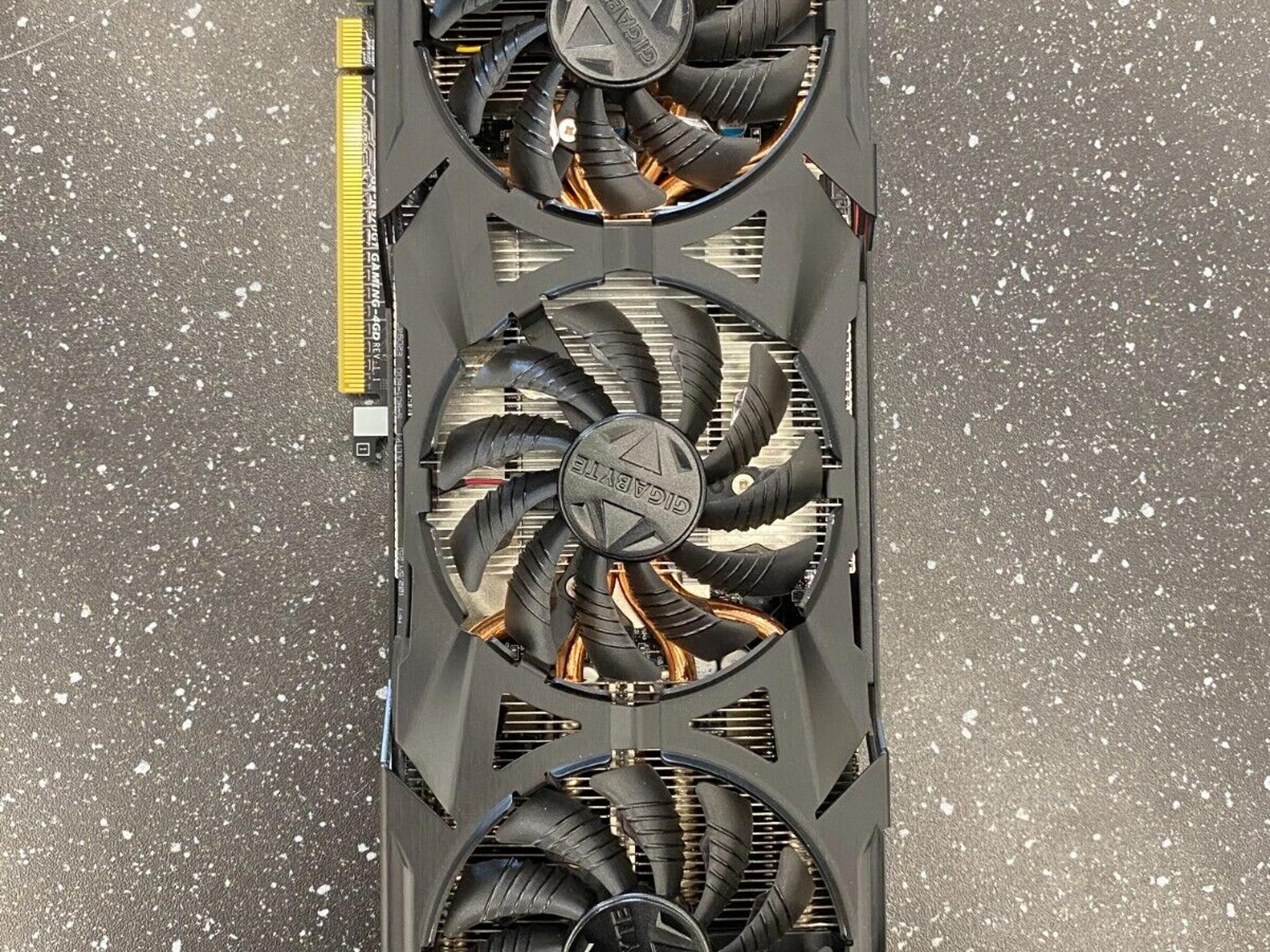 Gigabyte GeForce GTX 970 4GB GDDR5 PCIE Graphics Card - DVI, HDMI, DisplayPort