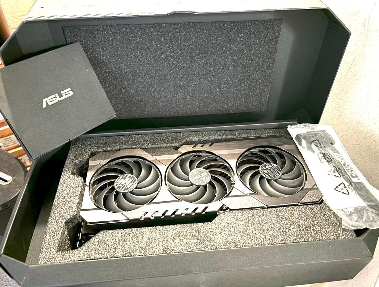 4090 - Less Than 6 Months of Use