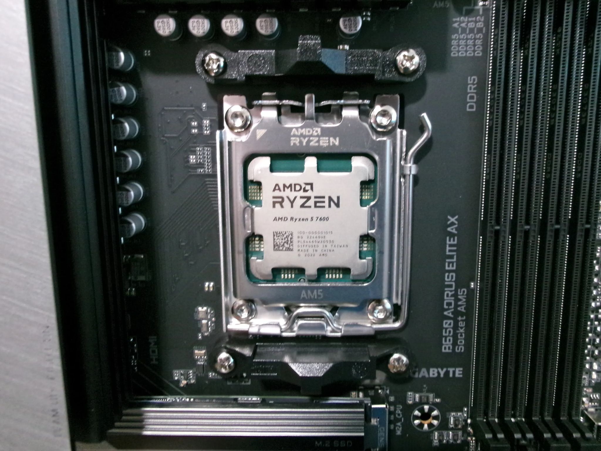 Ryzen 7600 + Aorus B650