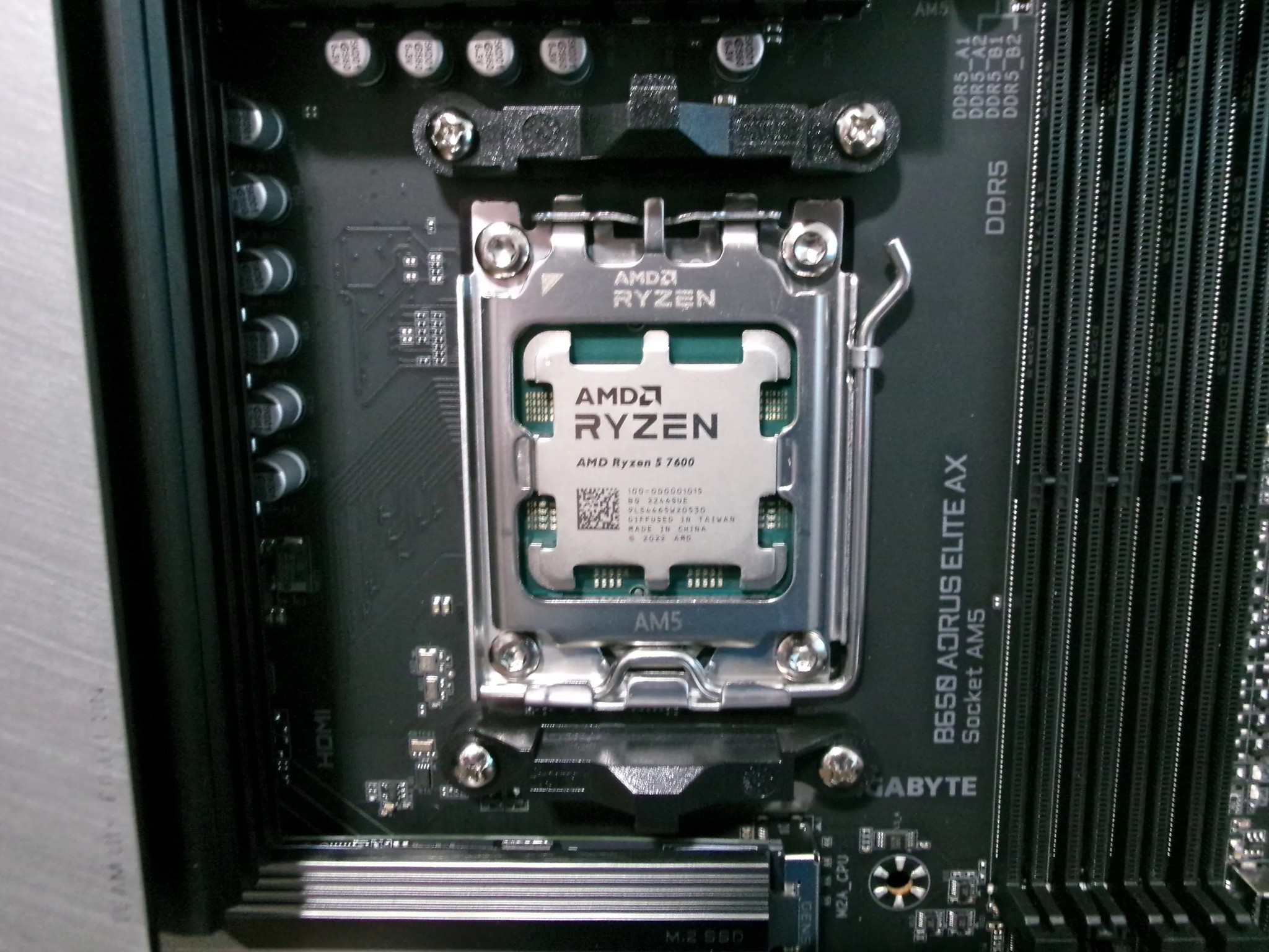 Ryzen 7600 + Aorus B650