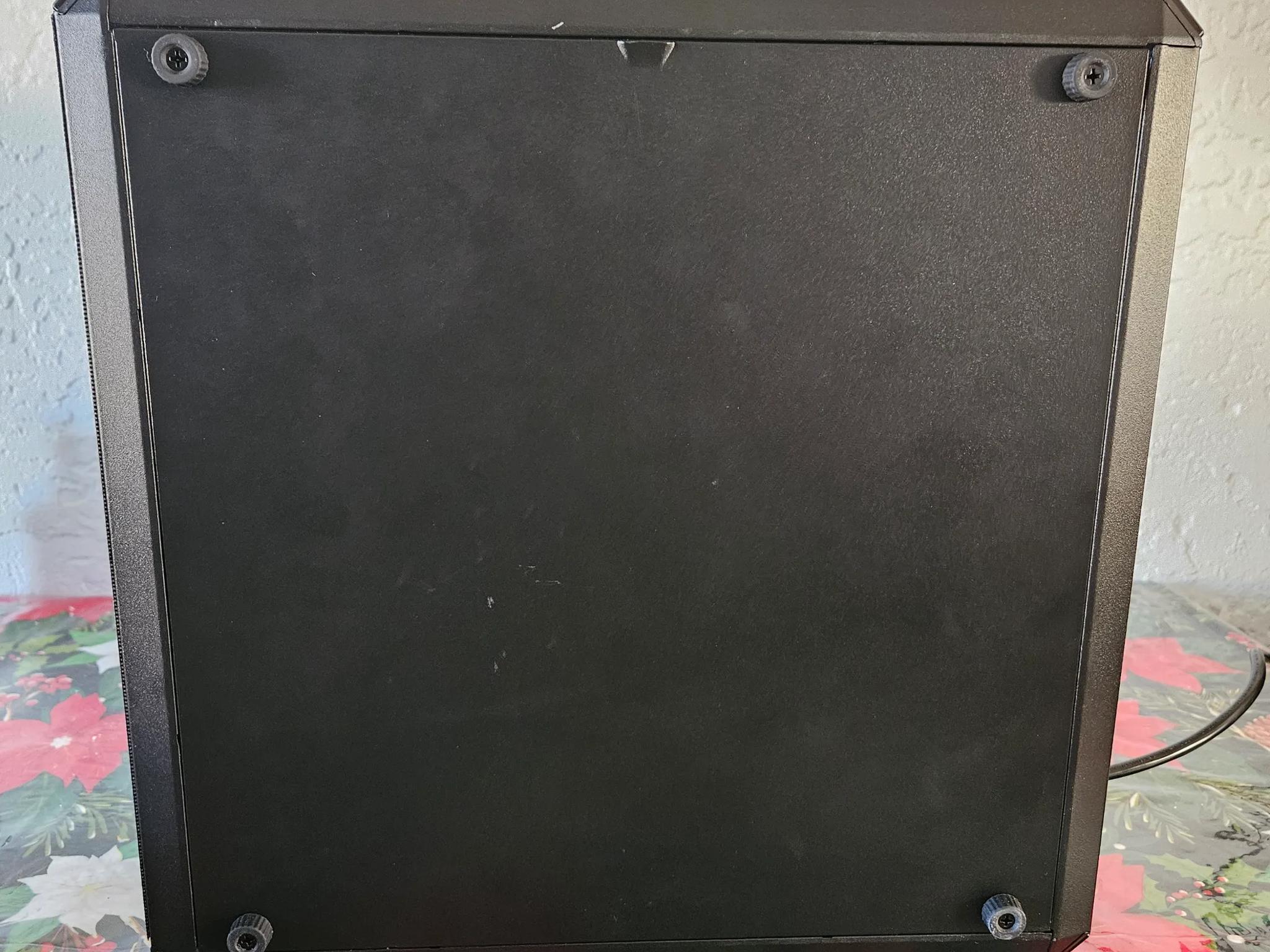 Ryzen 5 8500G ● Gigabyte 7600xt OC 16gb ● 16gb DDR5 5200MHz