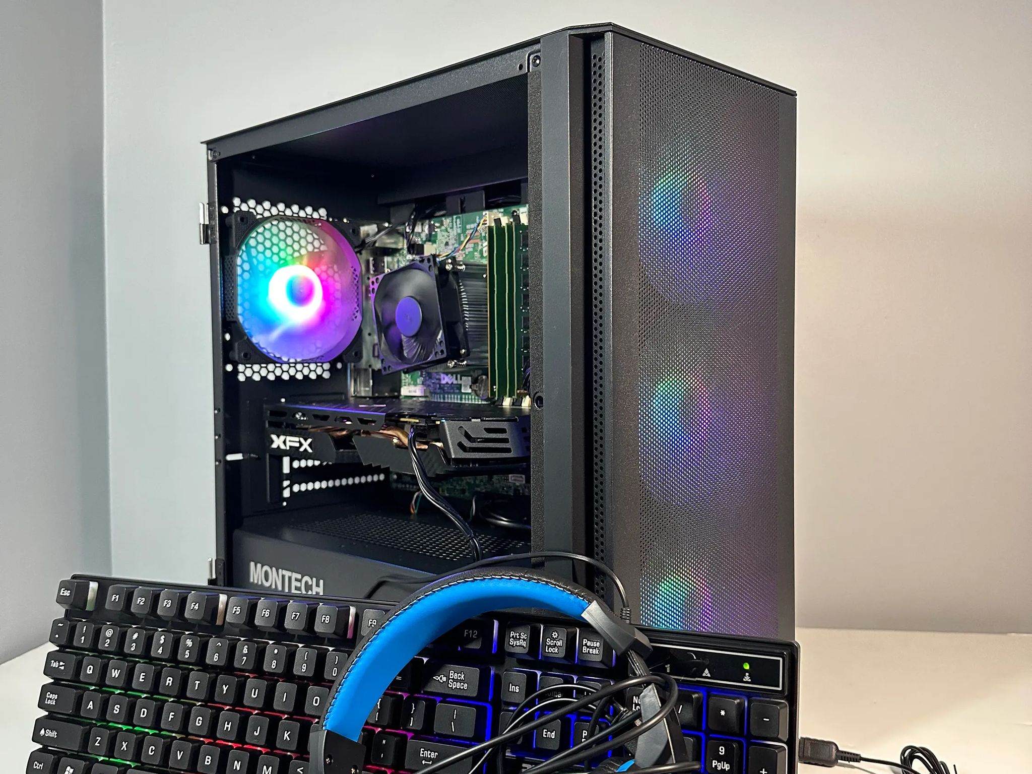 Intel i7 4790/AMD RX 580 8GB Custom RGB Gaming PC BundleW/Keyboard/Mouse/Headset & Mic
