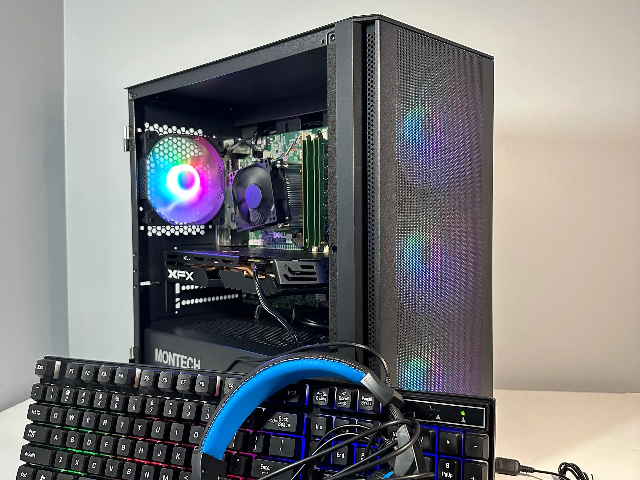 Intel i7 4790/AMD RX 580 8GB Custom RGB Gaming PC BundleW/Keyboard/Mouse/Headset & Mic