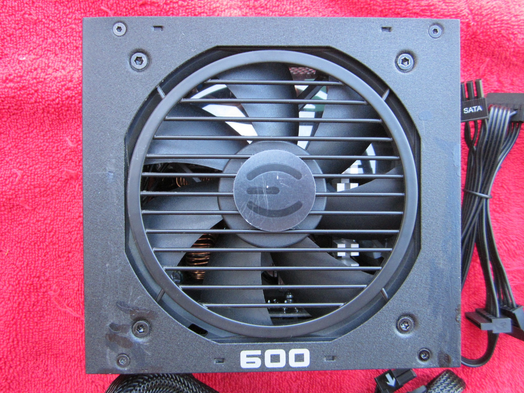 EVGA 600 BQ, 80+ BRONZE 600W, Semi Modular, Power Supply 110-BQ-0600-RX