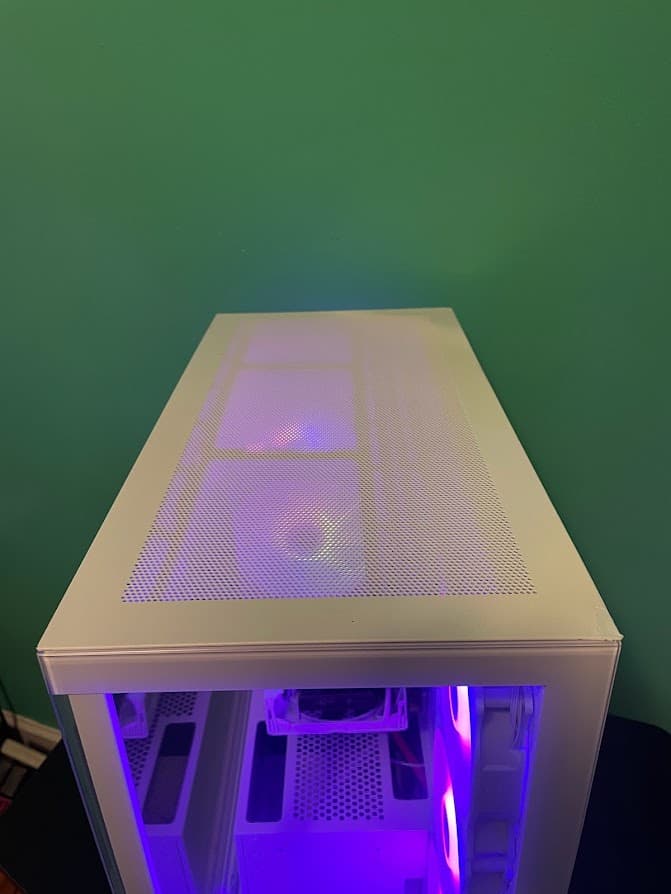 GLASSY White Gaming PC| Intel i5 / Amd RX580 / 8GB / 500GB SSD Win 10 Pro WiFi