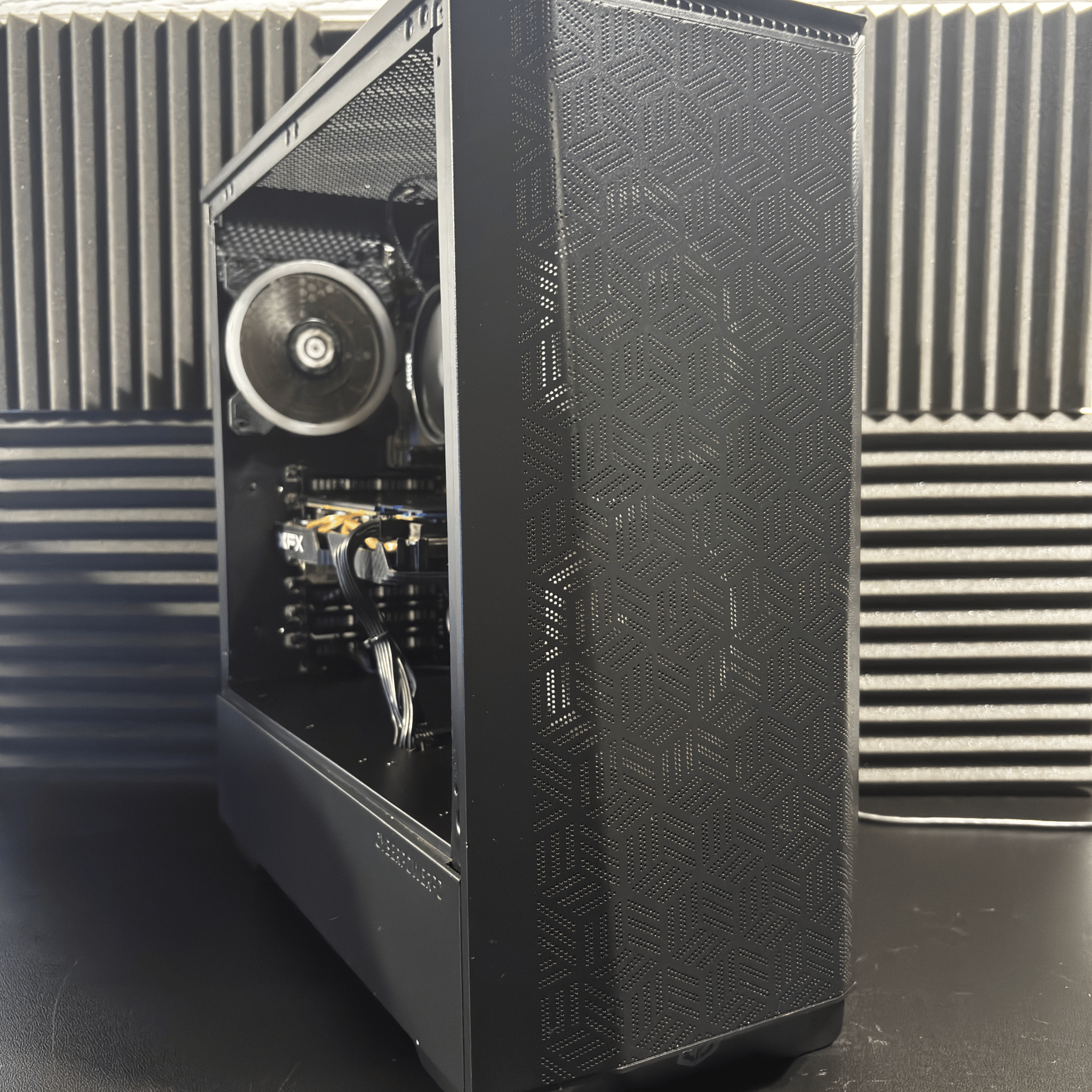 Gaming PC – Ryzen 5 3600 + RX 580 8GB – 16GB DDR4 – 240GB SSD + 2TB HDD – 1080p Ready