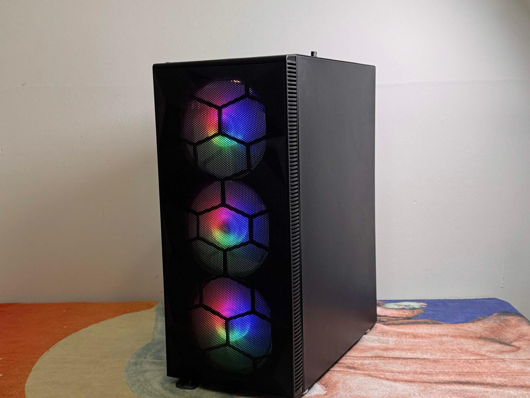 Gaming PC: Ryzen 5 7600x / MSI GeForce RTX 5070 12G SHADOW 3X OC / 32GB RAM