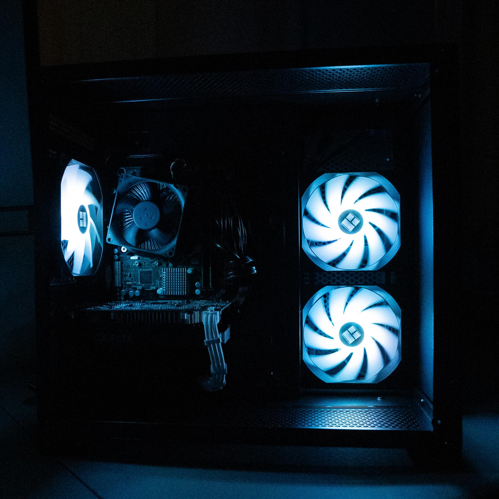 ⛈️❄️ | GTX 1650 SUPER OC | INTEL i7 4790 | 16GB RAM | 1TB | Arctic Snow