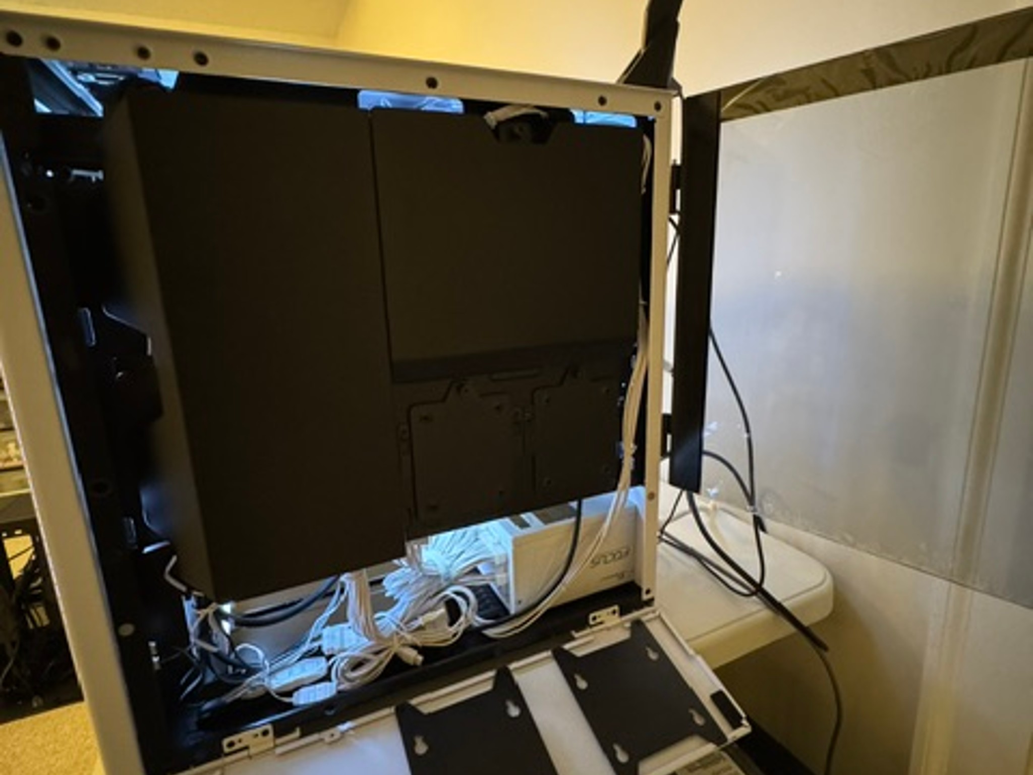 AMD AM4 new build Whiteout RTX 4070 Ti Gaming PC Build (12-Core Ryzen) + 2K and 1080p Monitors