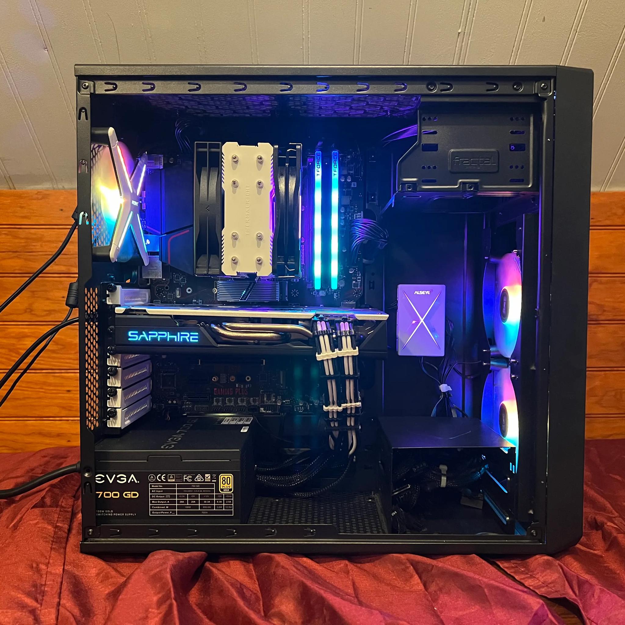 "The X-FIGHTER" 3400g , RX 580, black and white gaming pc with 32gb ram, and free headset