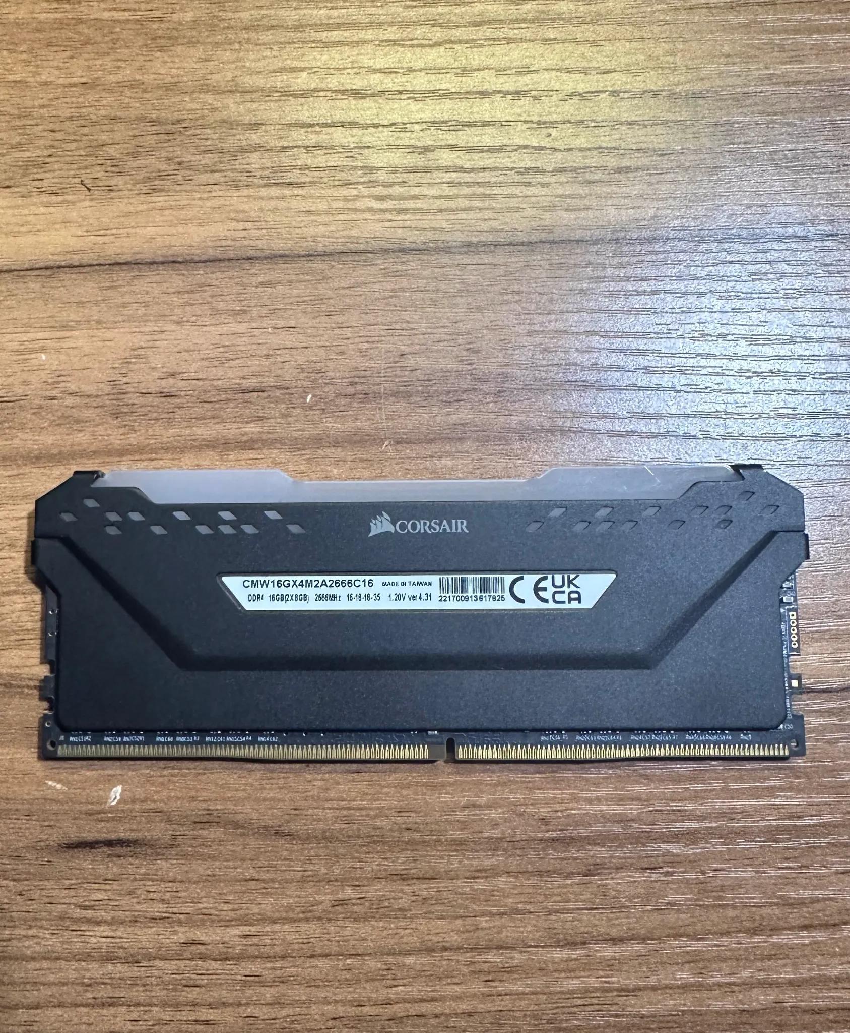 Corsair Vengeance RGB PRO 1x8GB 8GB DDR4 2666MHz Memory Kit