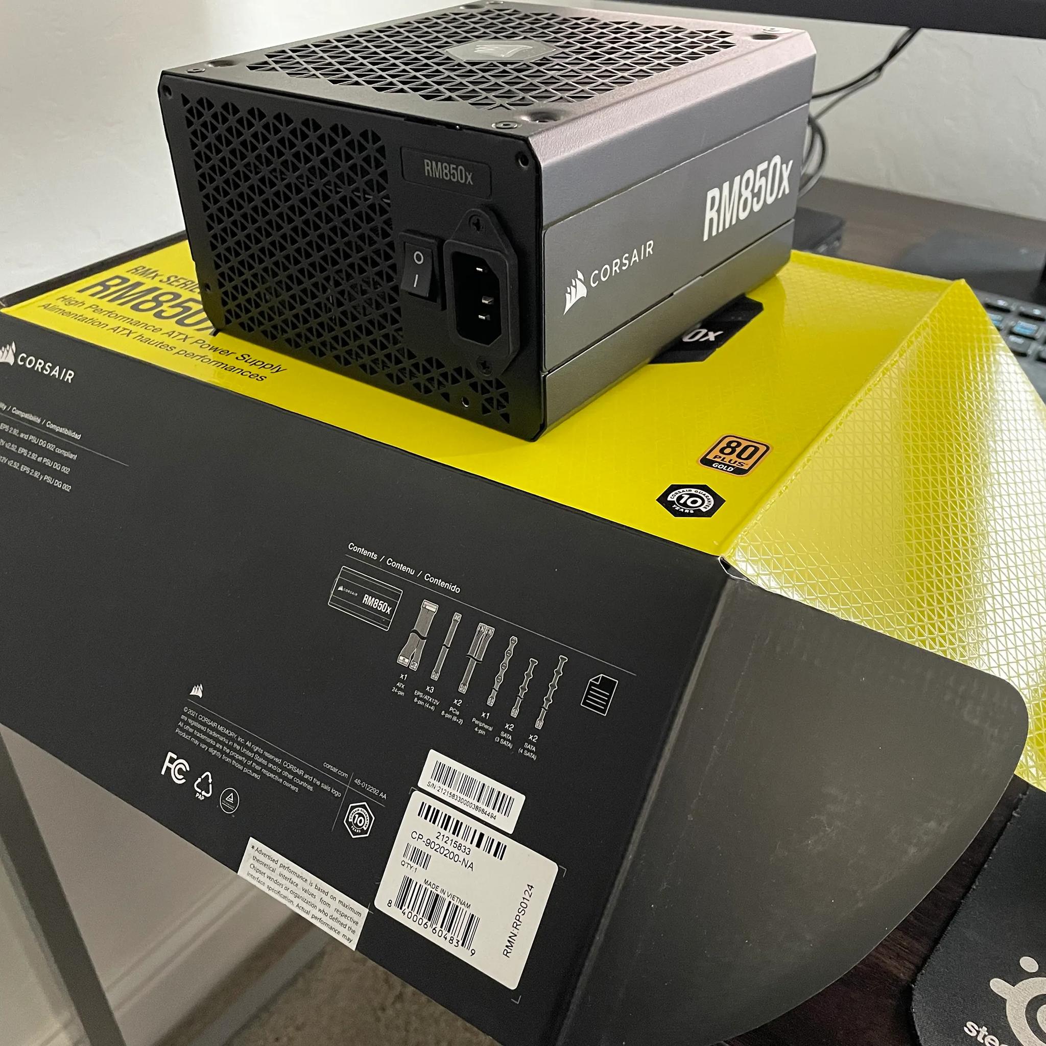 Corsair RMx (2021) 850 W 80 + Gold Certified Fully Modular Power Supply - Great condition