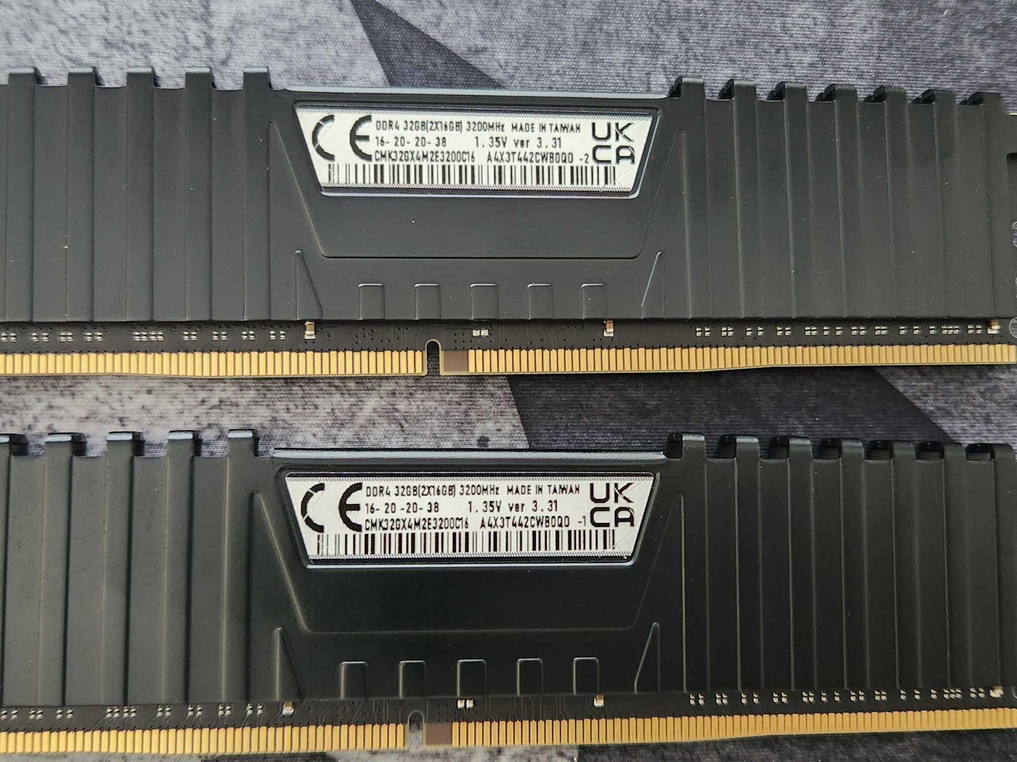 Corsair Vengeance LPX 32GB (2×16GB) DDR4 3200MHz CL16
