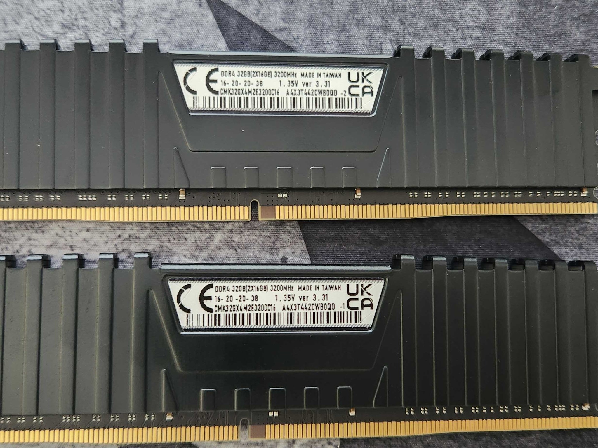 Corsair Vengeance LPX 32GB (2×16GB) DDR4 3200MHz CL16
