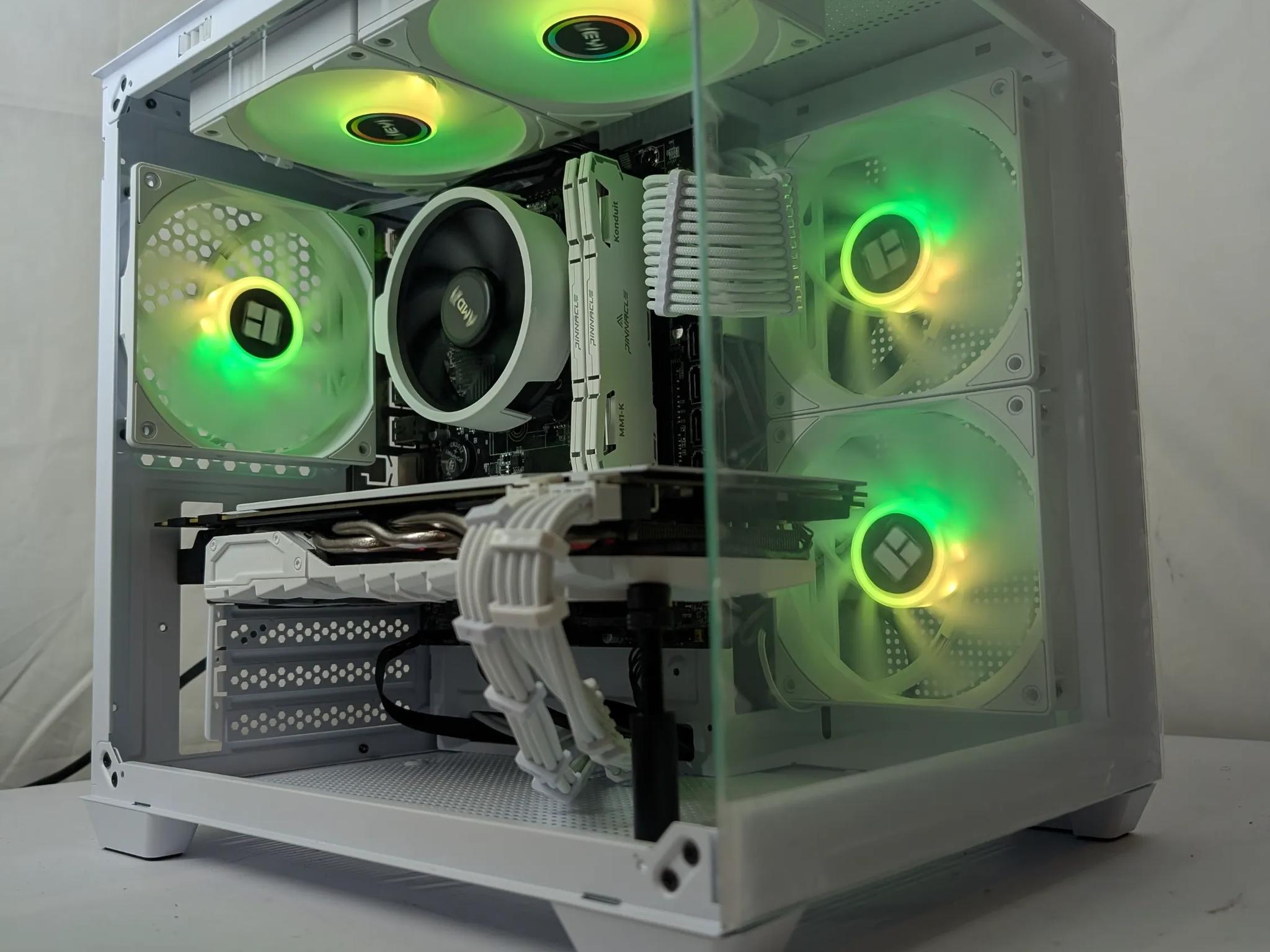 GTX 1070 | RYZEN 5 2600 |  16GB DDR4 | 500GB NVME SSD | Windows 11