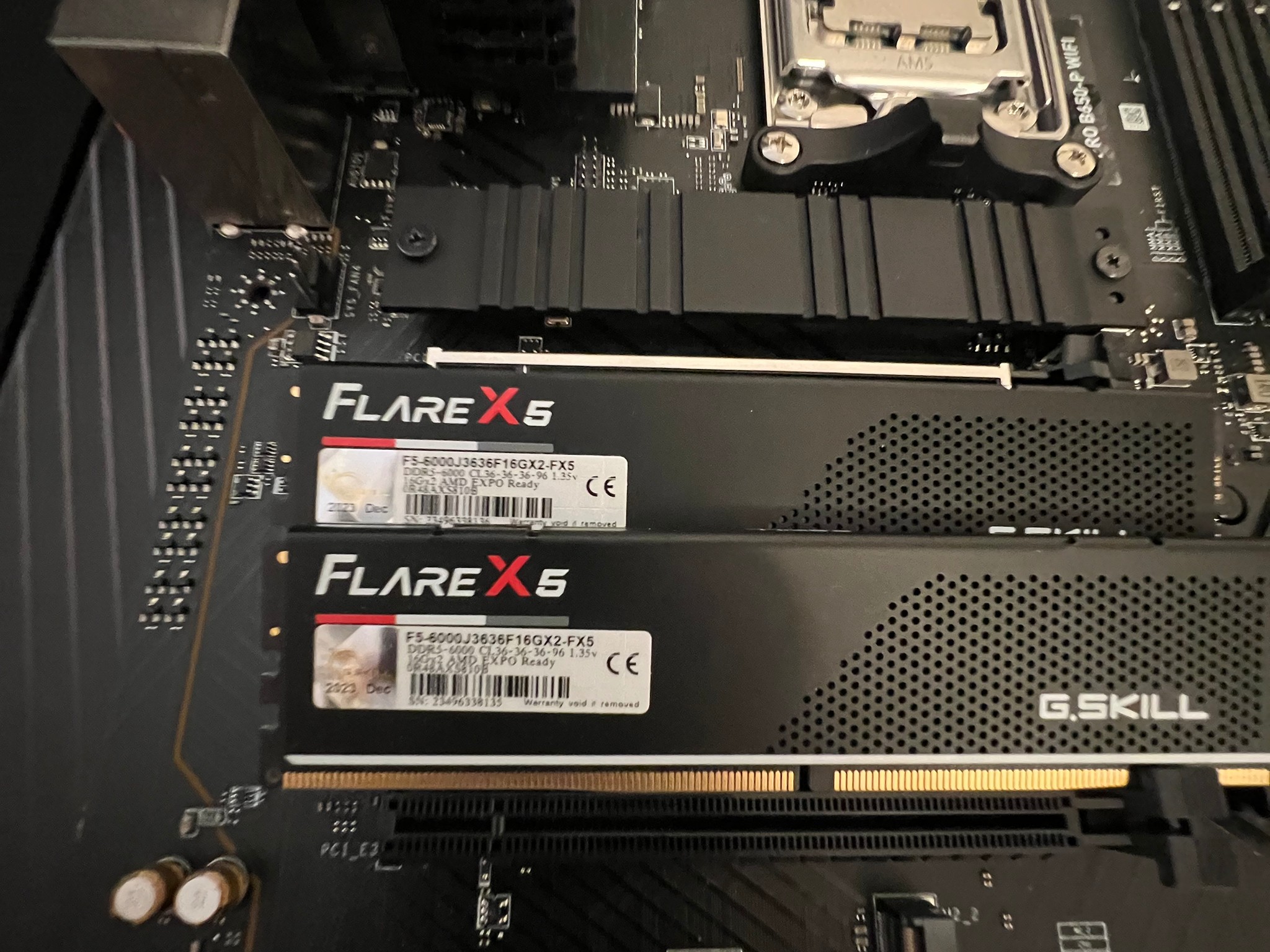 Ryzen 7700X 32GB DDR5 6000Mhz MSI PRO B650-P WiFi CPU MOBO RAM MicroCenter Bundle