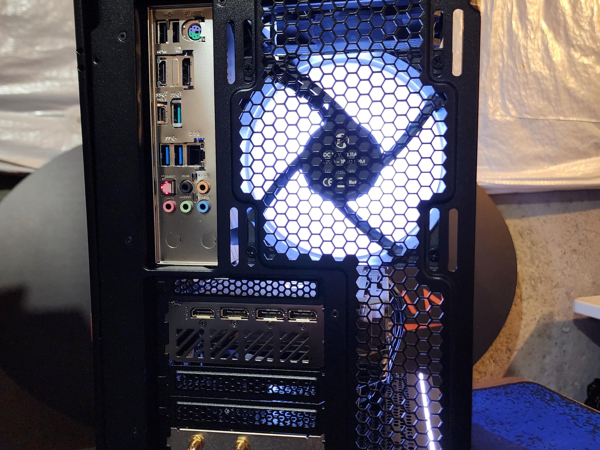 RTX 4070 Ti / i7-12700KF / 32GB DDR5 RAM / 1TB NVMe
