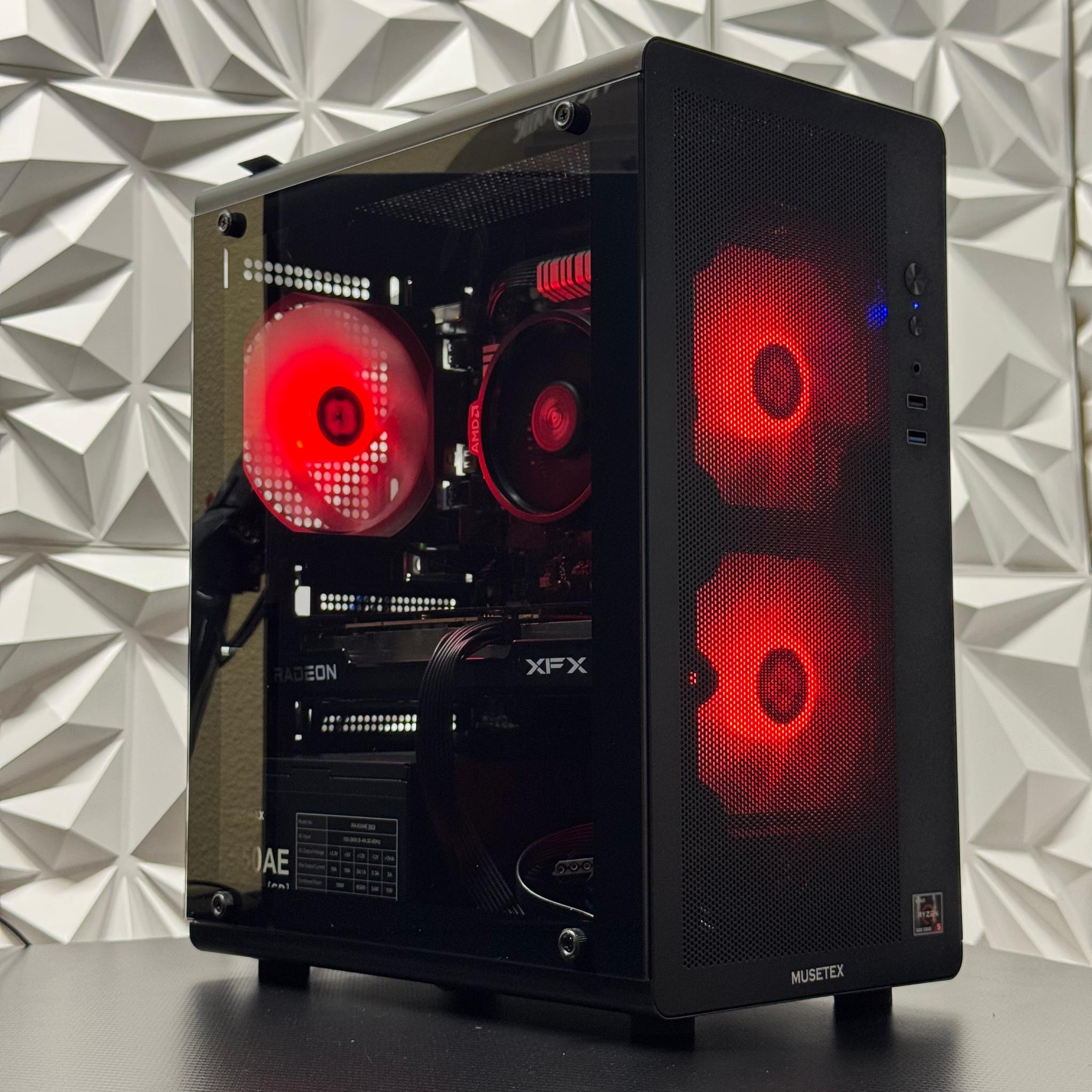 Rx 6600 / Ryzen 5 5500 / 16GB DDR4 Ram / 500GB Samsung SSD / Windows 11