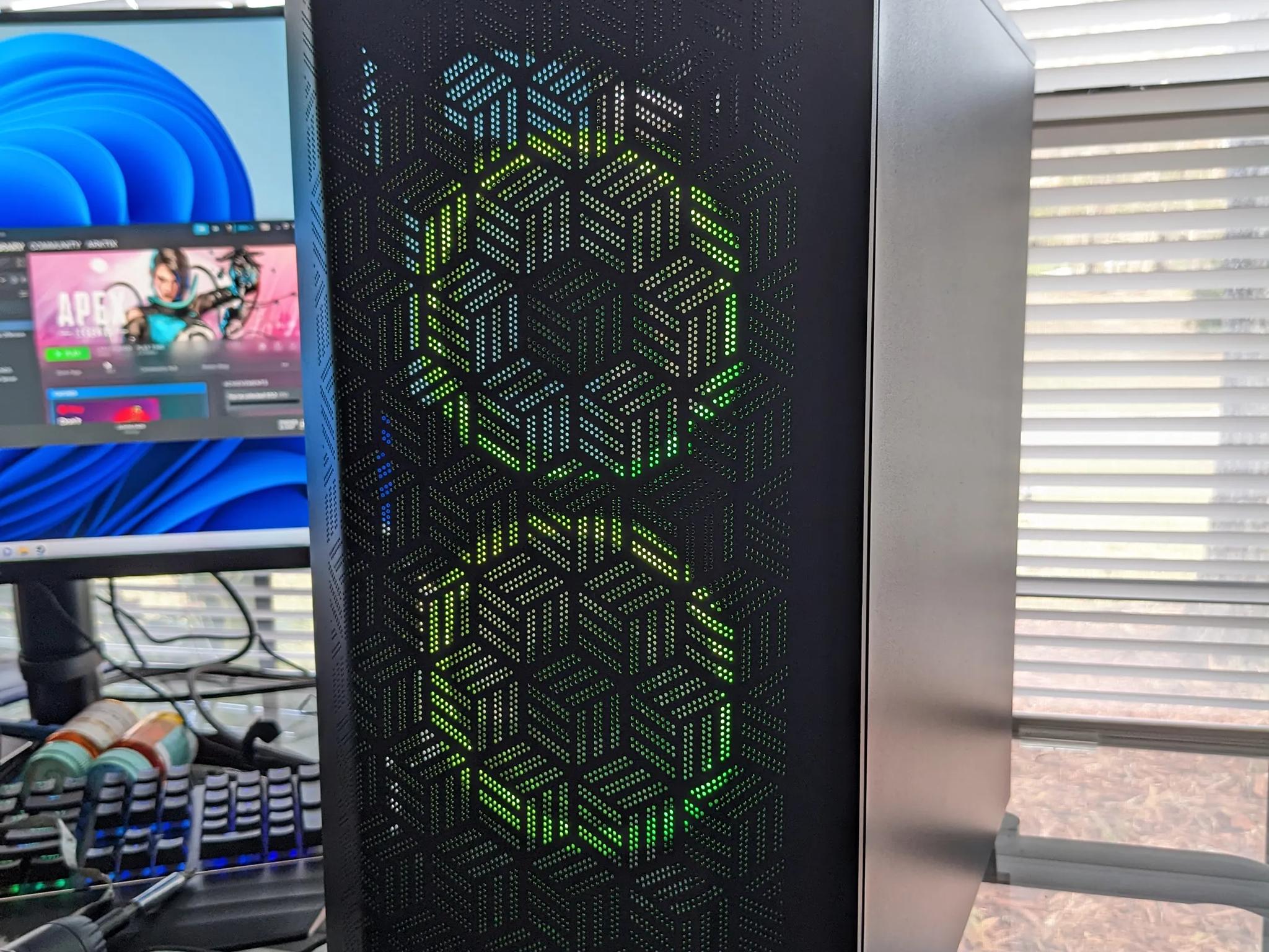 Phanteks, Win11, Ryzen 3100, 32gb ddr4-3200, R9 390 8gb GPU, SSD+HDD, BT+WiFi