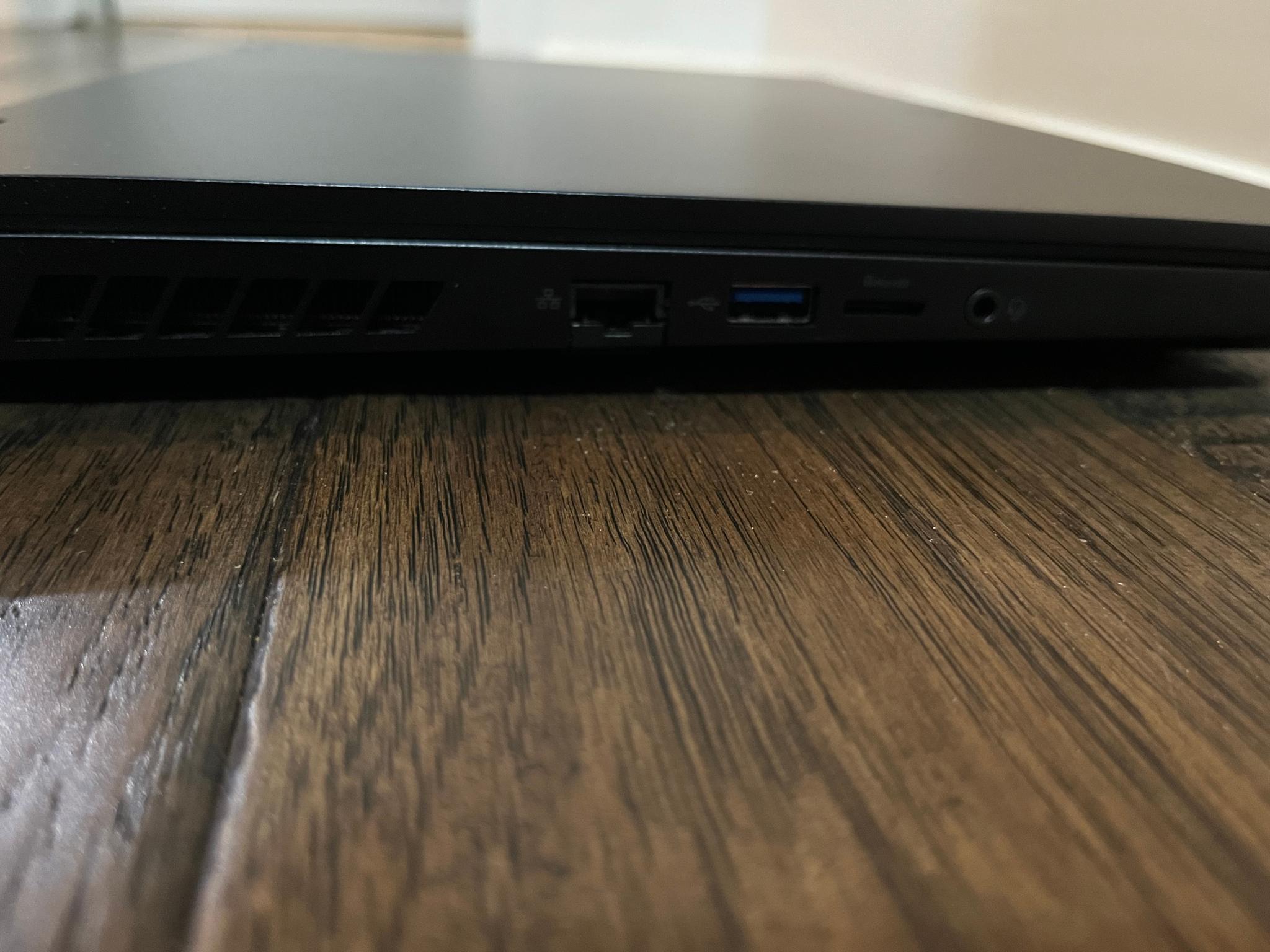RTX 4080 Acer Predator Helios 16, 240Hz QHD+, i9-13900HX, 16GB DDR5, 1TB SSD GAMING LAPTOP