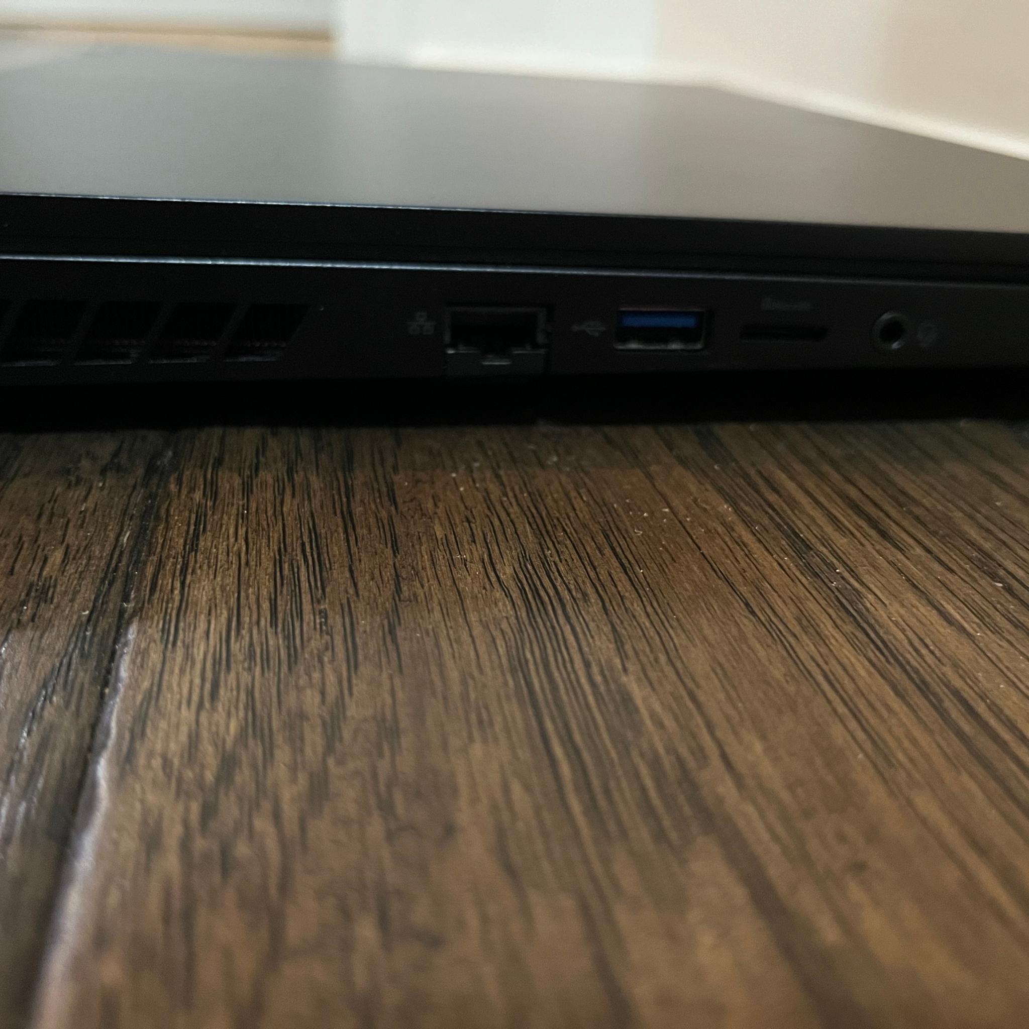 RTX 4080 Acer Predator Helios 16, 240Hz QHD+, i9-13900HX, 16GB DDR5, 1TB SSD GAMING LAPTOP