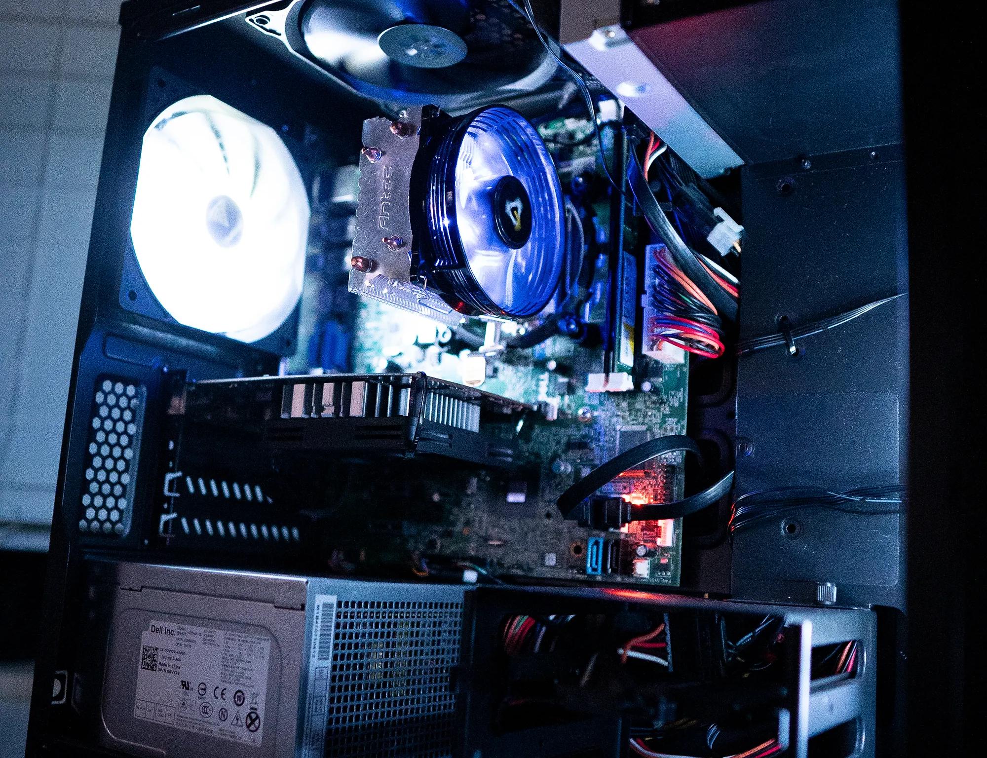 🎮👾 | GTX 750 | INTEL i3 2100 | 8GB DDR3 RAM | 512GB SAMSUNG 850 EVO SSD | Candy Limit |