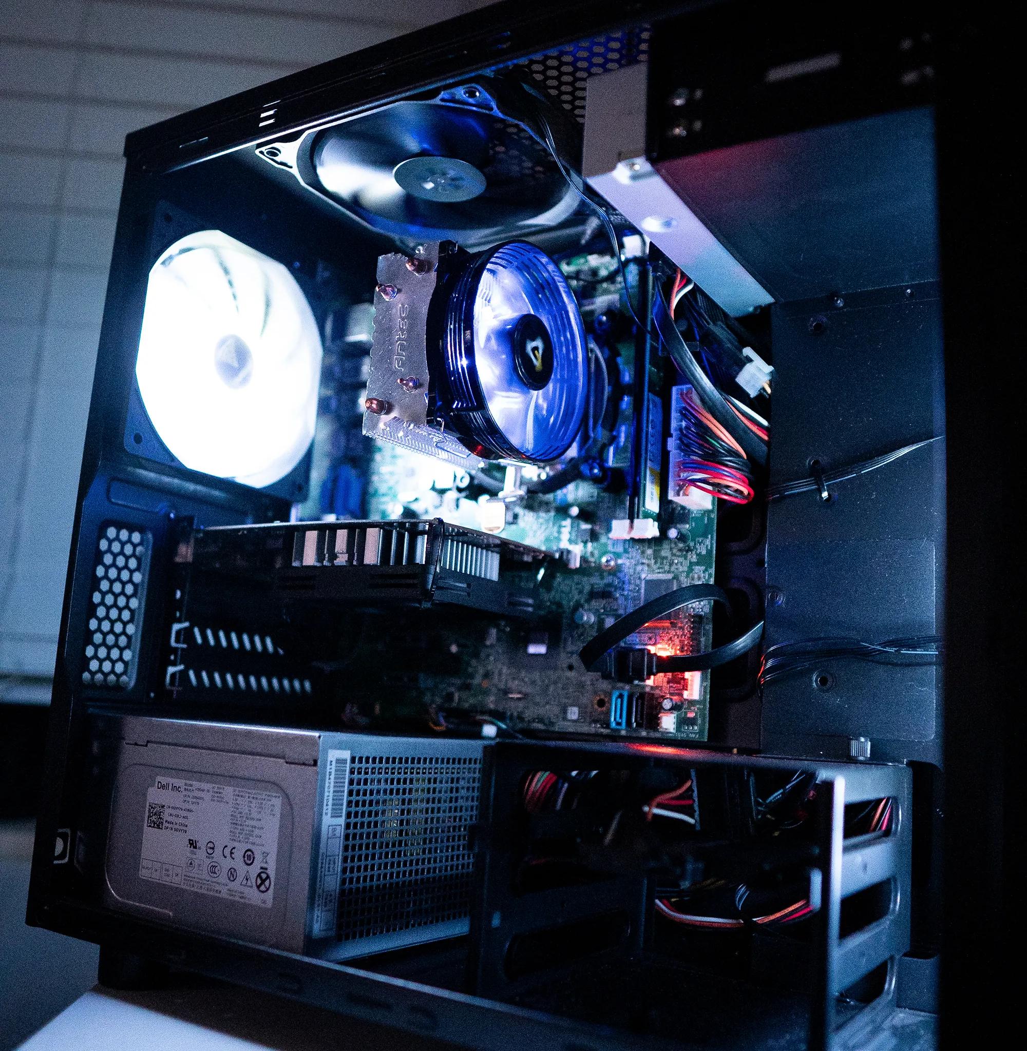 🎮👾 | GTX 750 | INTEL i3 2100 | 8GB DDR3 RAM | 512GB SAMSUNG 850 EVO SSD | Candy Limit |