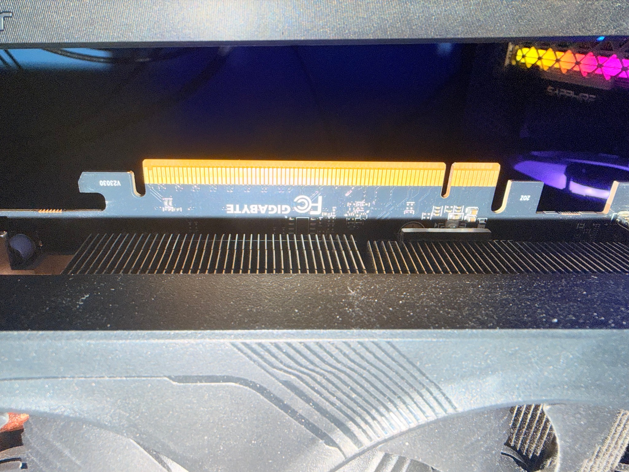 GIGABYTE Radeon RX 7800 XT GAMING OC 16G
